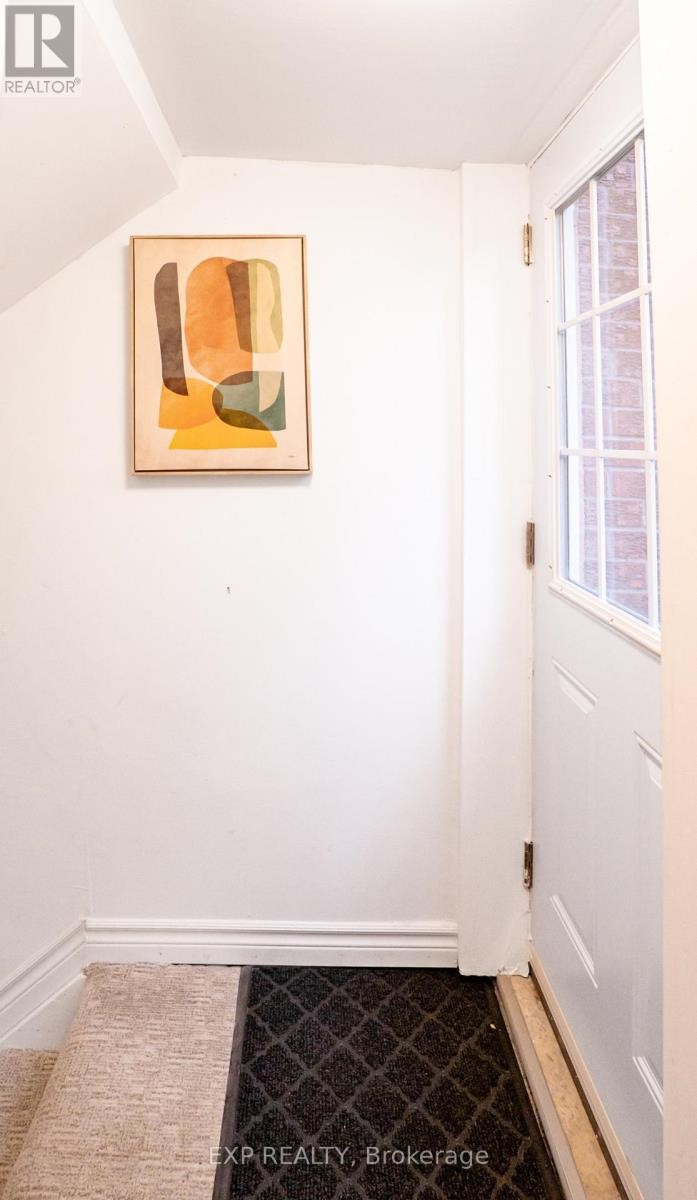 












5 RUTHERFORD DRIVE

,
Clarington (Newcastle),




Ontario
L1B1G7

