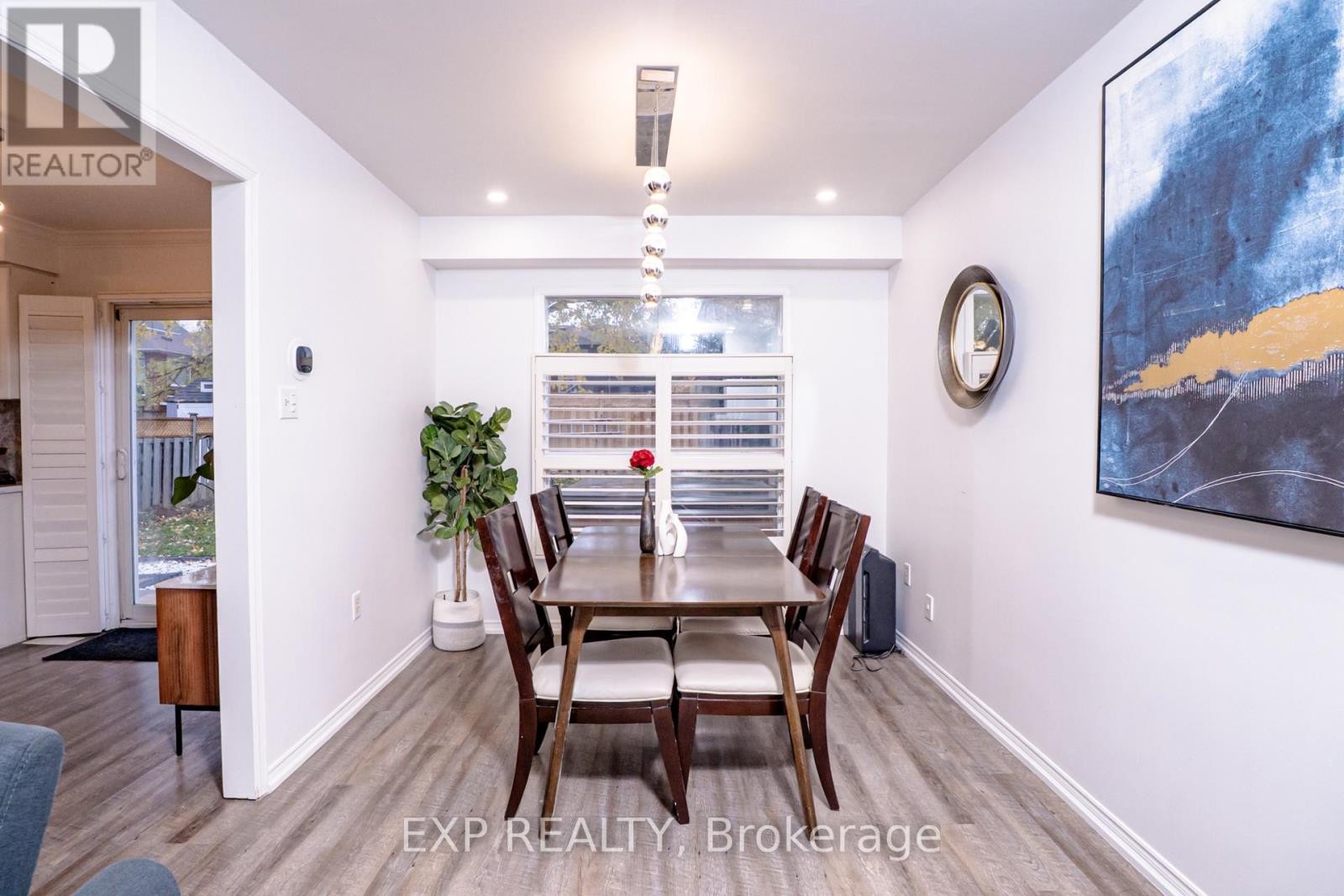 












5 RUTHERFORD DRIVE

,
Clarington (Newcastle),




Ontario
L1B1G7

