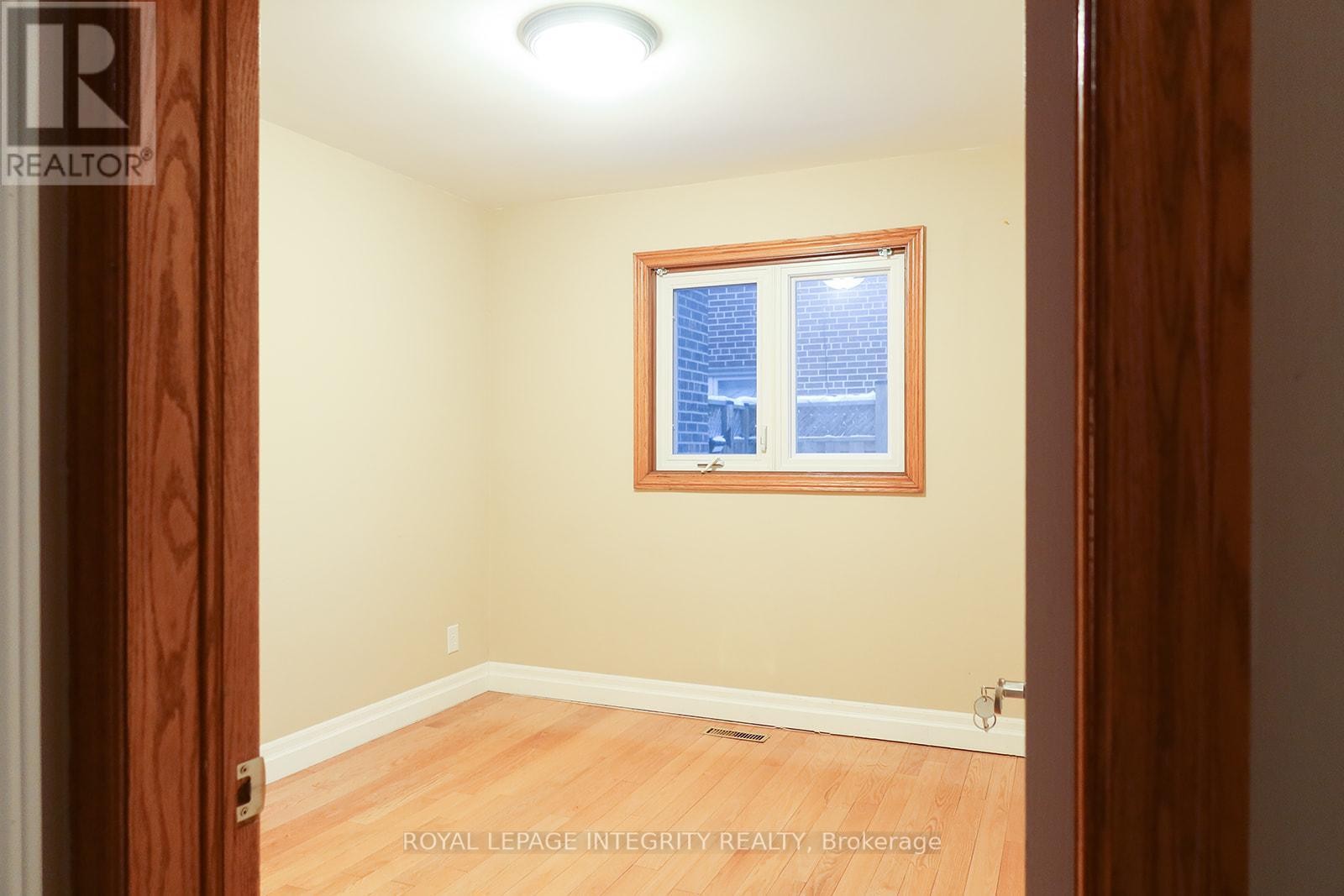 












#2 (LOWER UNIT) - 56 FRANCIS STREET

,
Vaughan (East Woodbridge),




Ontario
L4L1P6

