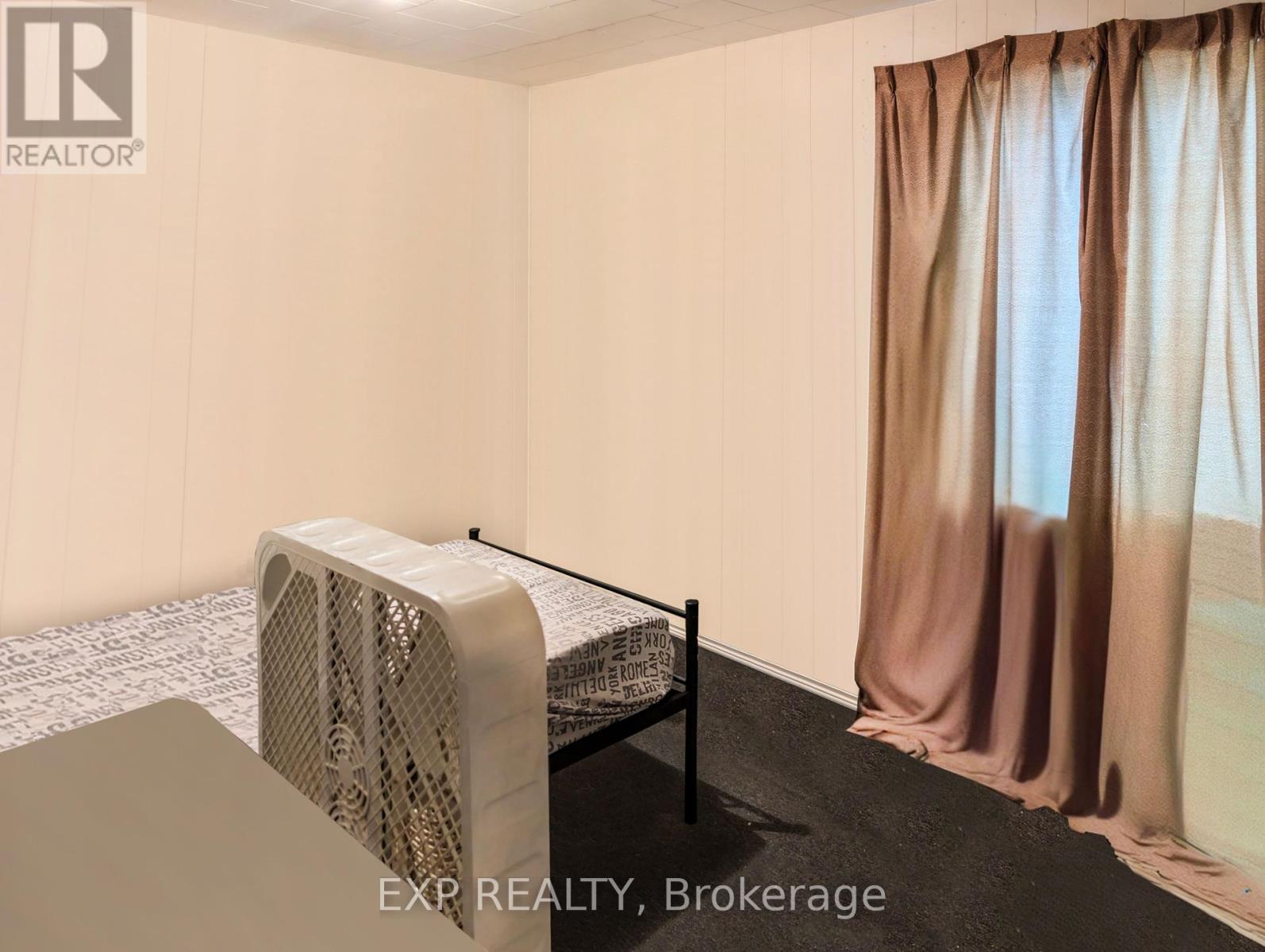 












111 TAYLOR AVENUE

,
Kirkland Lake (KL & Area),




Ontario
P2N2L8

