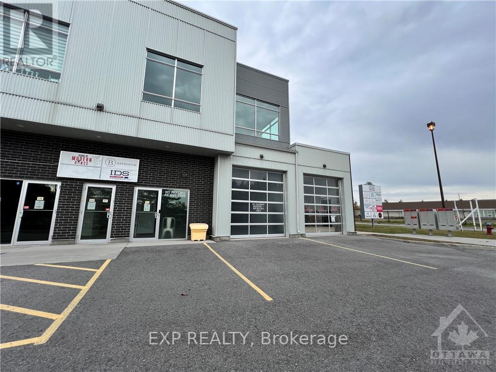 












114 - 65 DENZIL DOYLE COURT

,
Ottawa,




Ontario
K2M2G8

