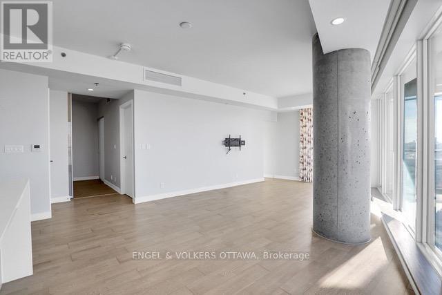 












706 - 428 SPARKS STREET W

,
Ottawa,




Ontario
K1R0B3

