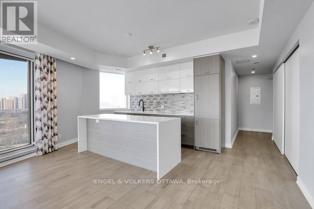 












706 - 428 SPARKS STREET W

,
Ottawa,




Ontario
K1R0B3

