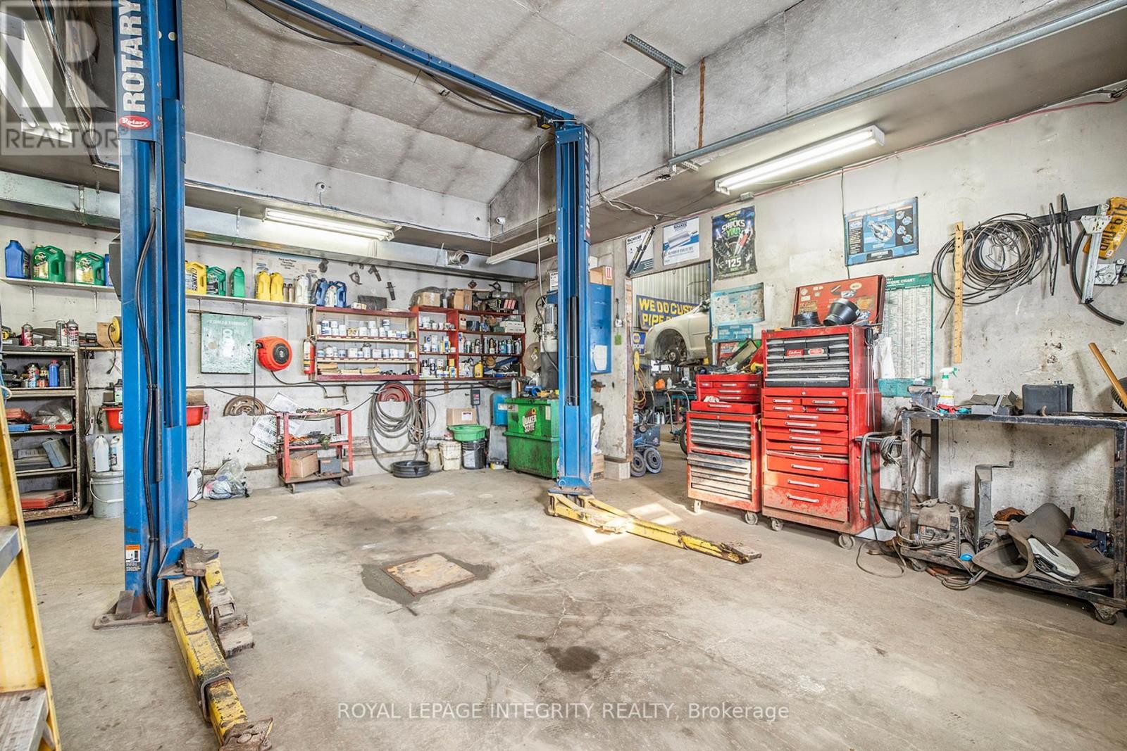 












531 WHELAN ROAD S

,
Admaston/Bromley,




Ontario
K7V3Z7

