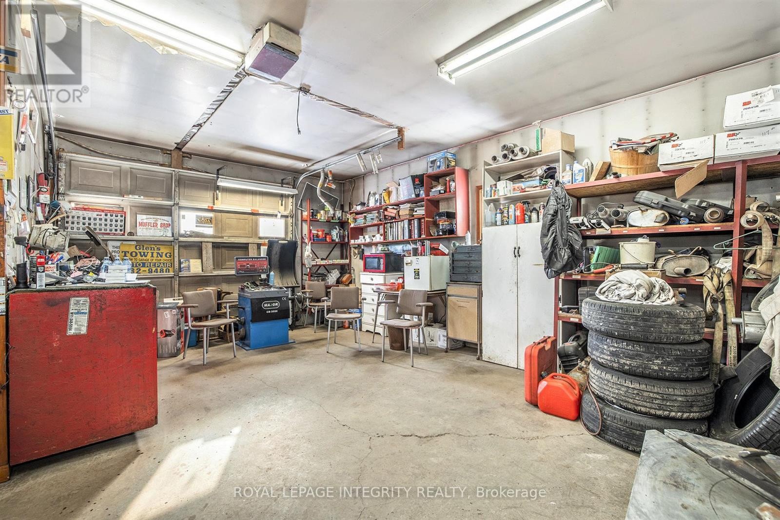 












531 WHELAN ROAD S

,
Admaston/Bromley,




Ontario
K7V3Z7

