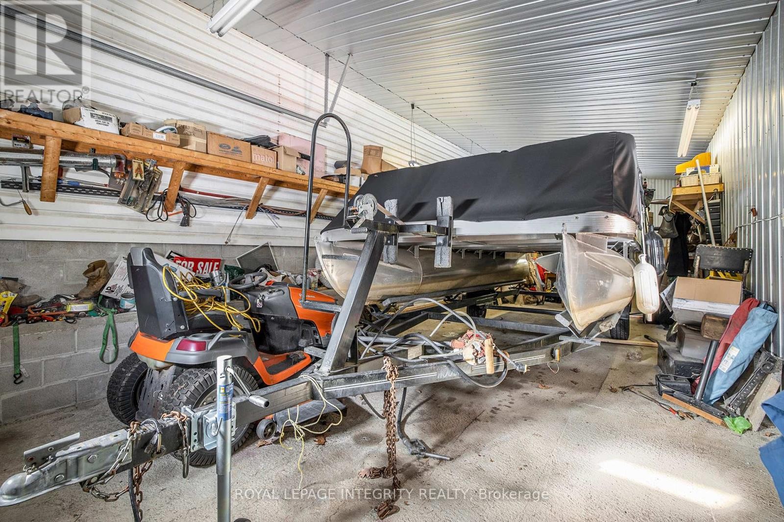 












531 WHELAN ROAD S

,
Admaston/Bromley,




Ontario
K7V3Z7


