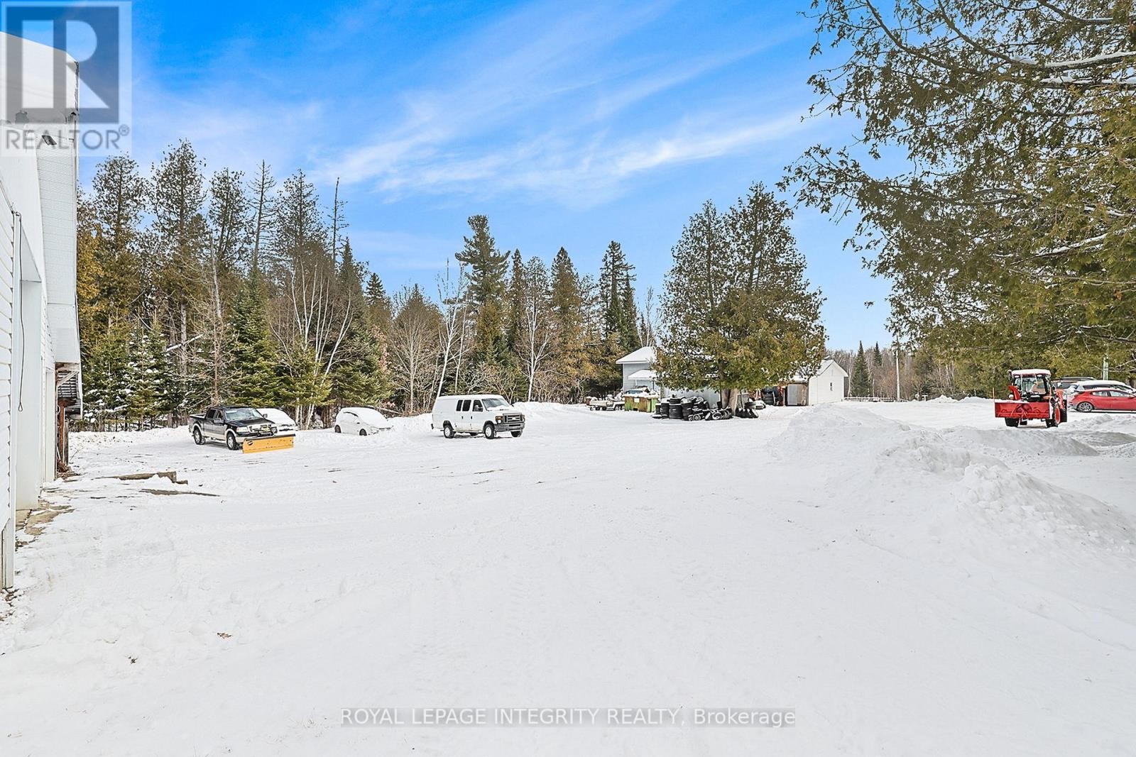 












531 WHELAN ROAD S

,
Admaston/Bromley,




Ontario
K7V3Z7

