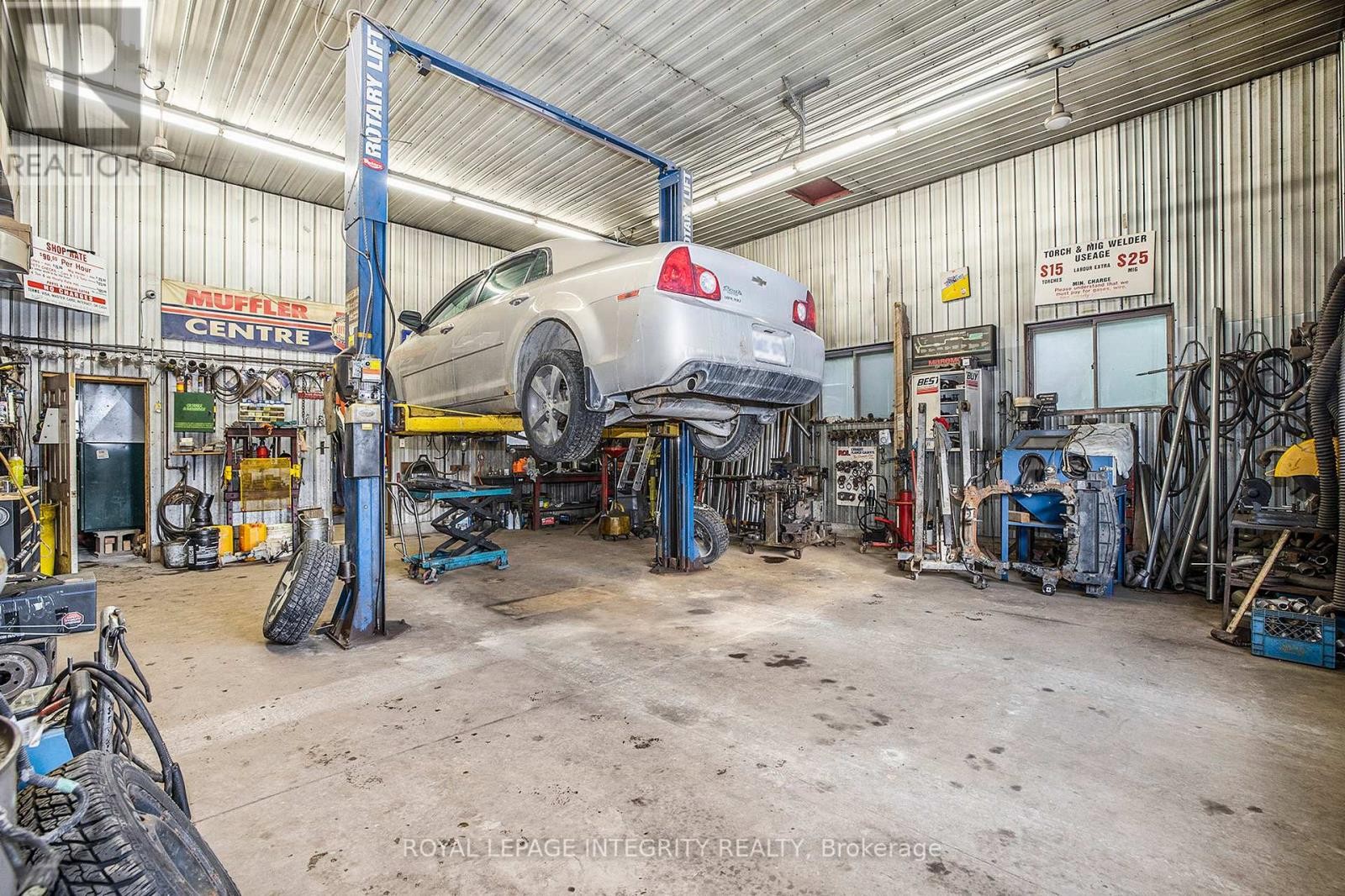 












531 WHELAN ROAD S

,
Admaston/Bromley,




Ontario
K7V3Z7

