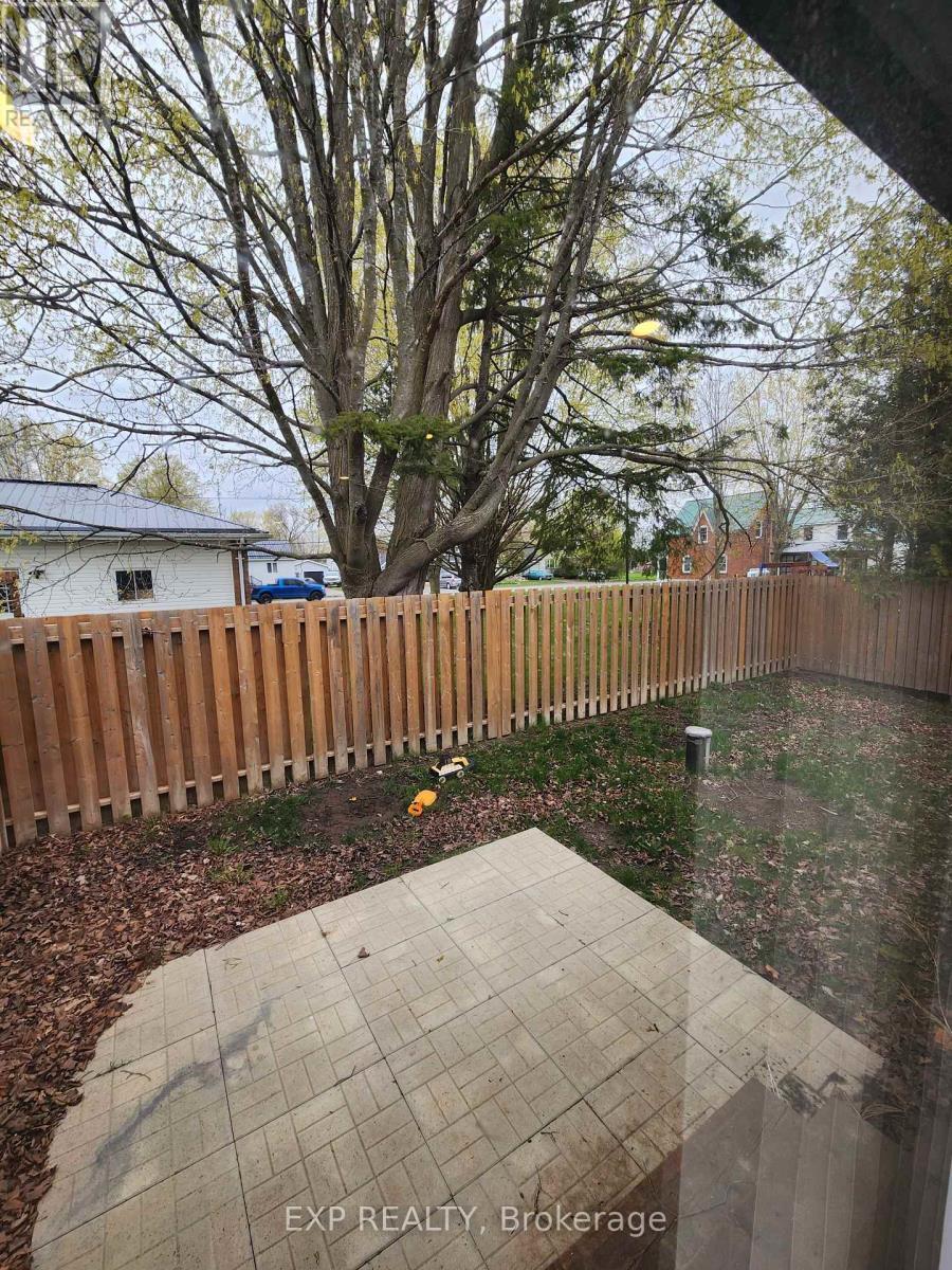 












32 DAVID STREET

,
Edwardsburgh/Cardinal,




Ontario
K0E1X0


