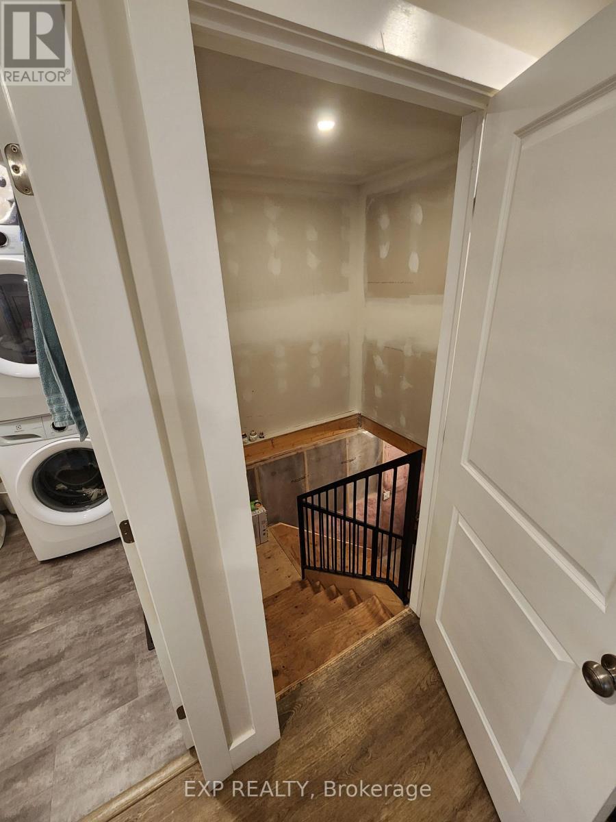 












32 DAVID STREET

,
Edwardsburgh/Cardinal,




Ontario
K0E1X0

