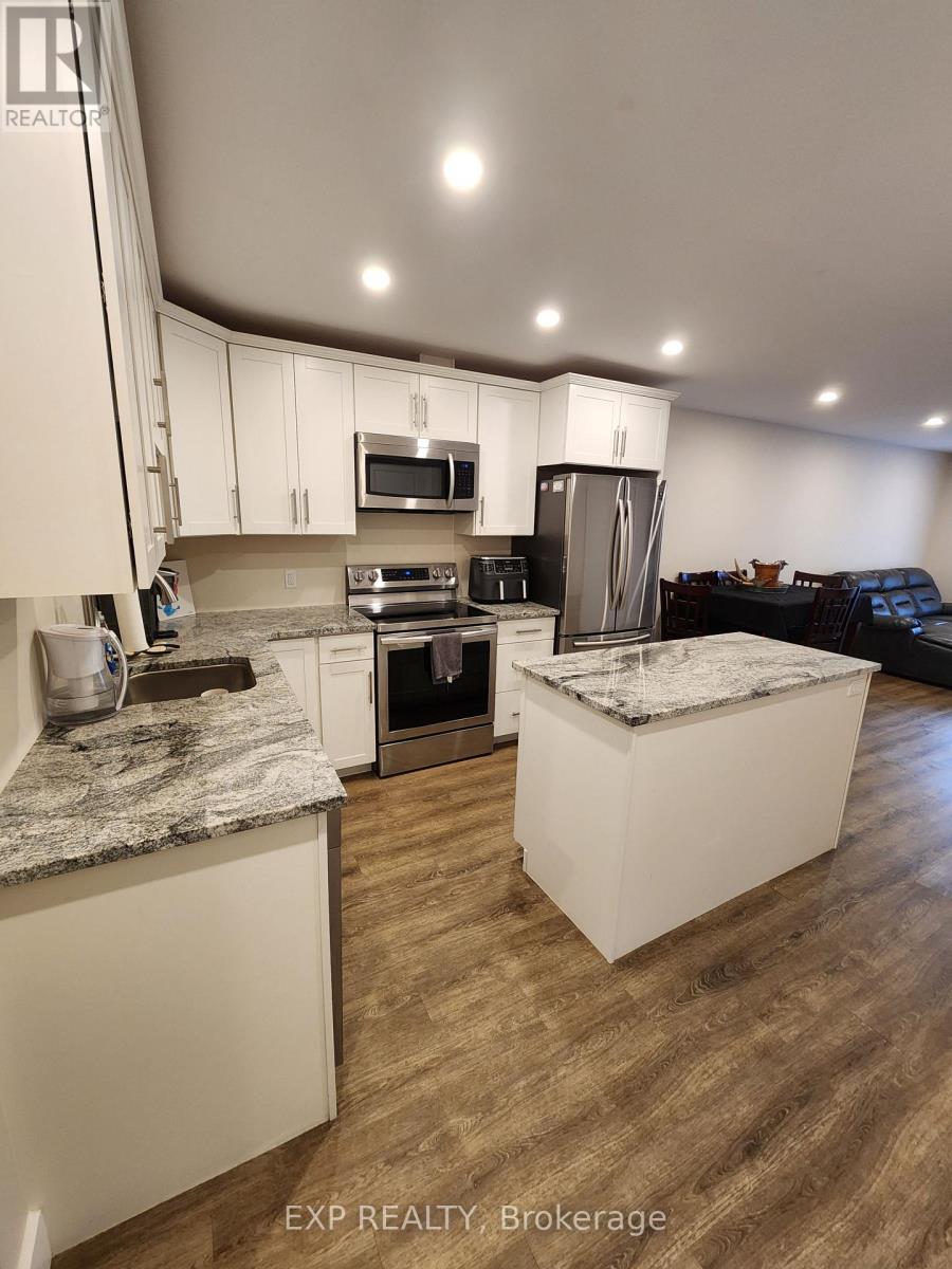 












32 DAVID STREET

,
Edwardsburgh/Cardinal,




Ontario
K0E1X0

