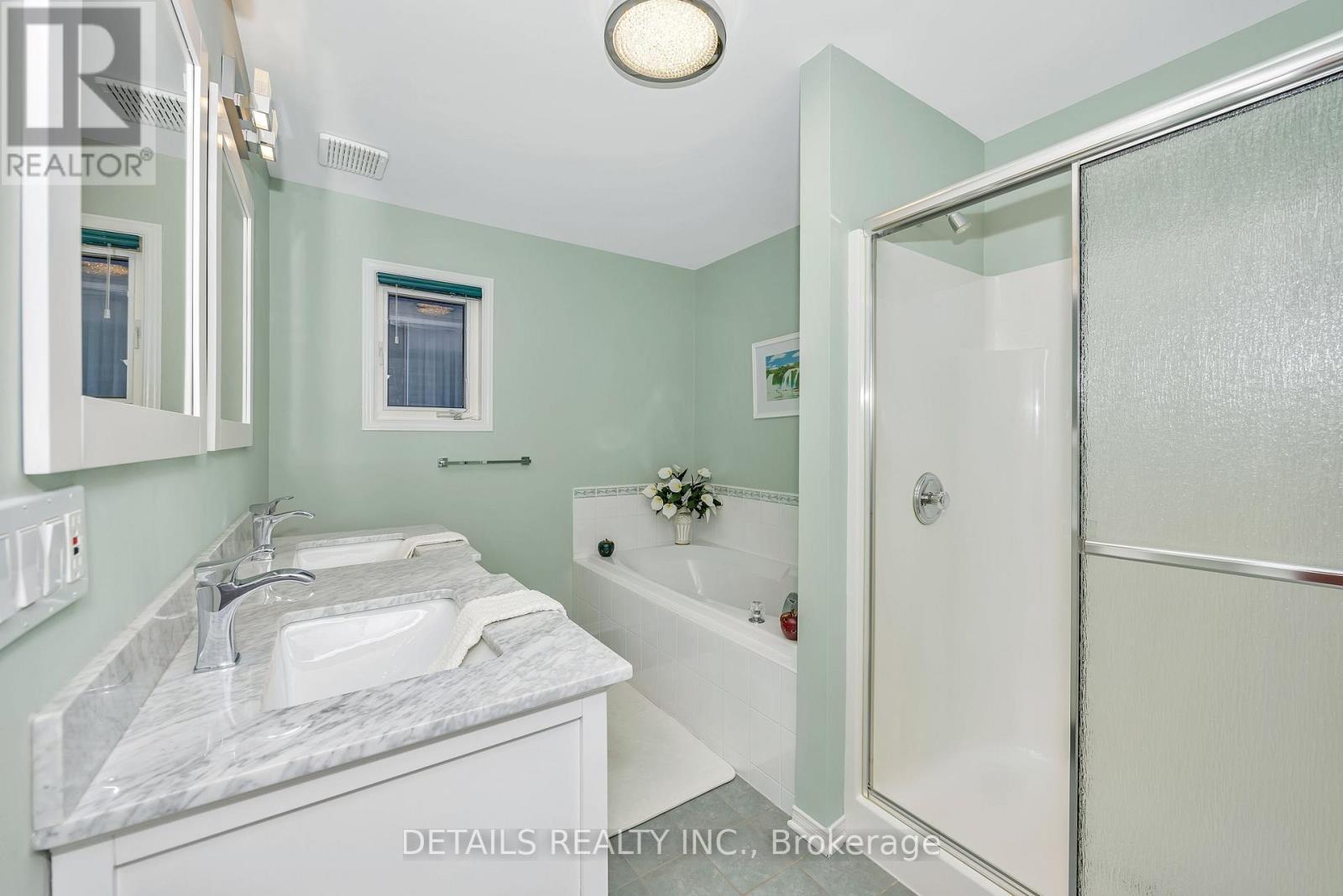 












10 NORTH HARROW DRIVE

,
Ottawa,




Ontario
K2J4V6


