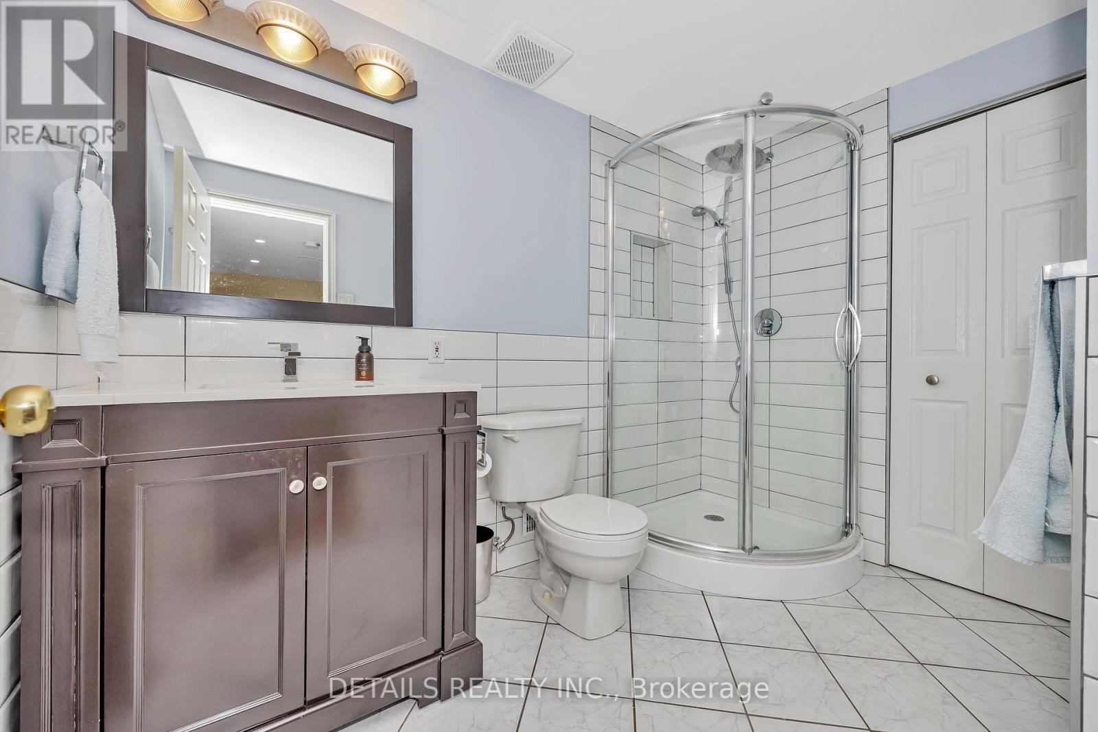 












10 NORTH HARROW DRIVE

,
Ottawa,




Ontario
K2J4V6

