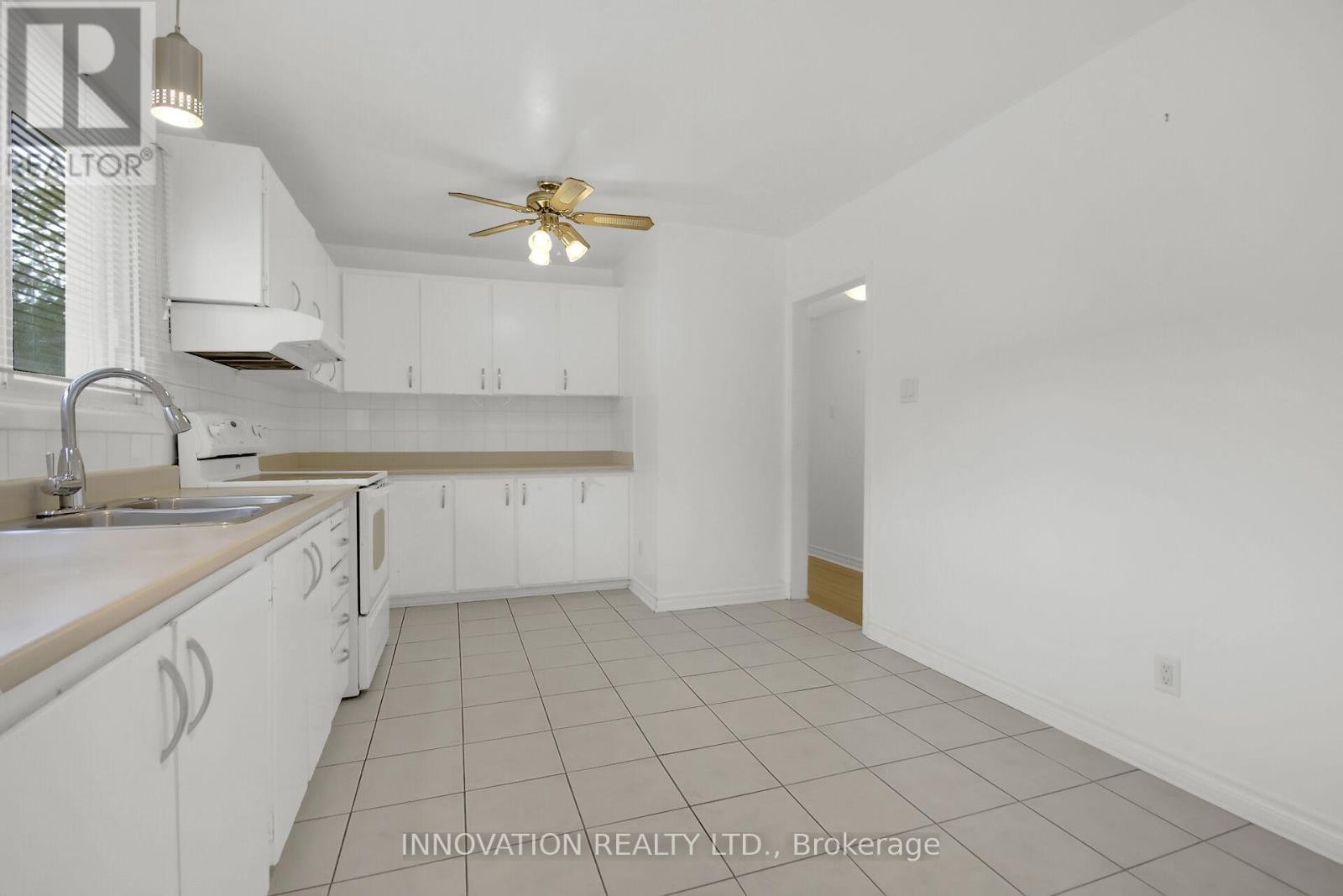 












859 TAVISTOCK ROAD

,
Ottawa,




Ontario
K2B5N5


