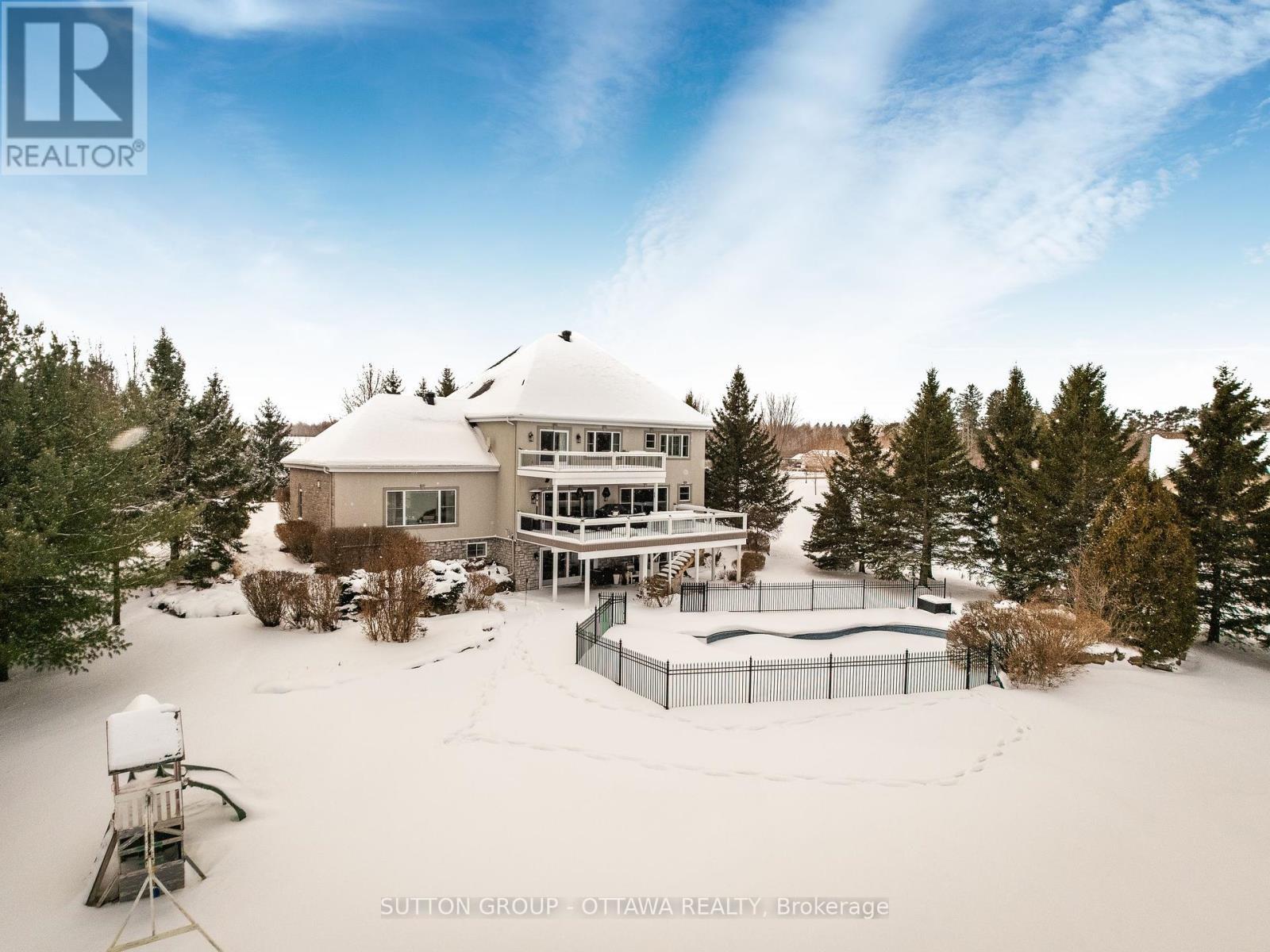 












3675 FRONT ROAD

,
East Hawkesbury,




Ontario
K6A2W5

