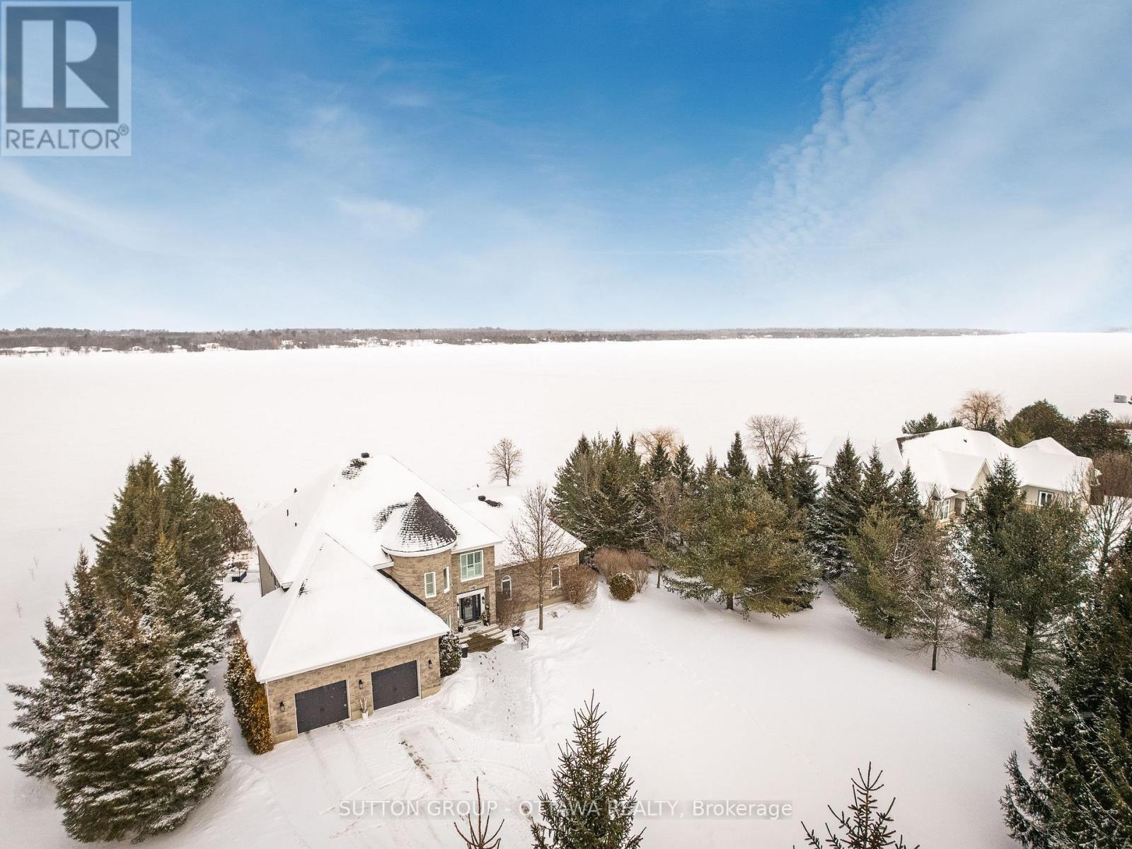 












3675 FRONT ROAD

,
East Hawkesbury,




Ontario
K6A2W5


