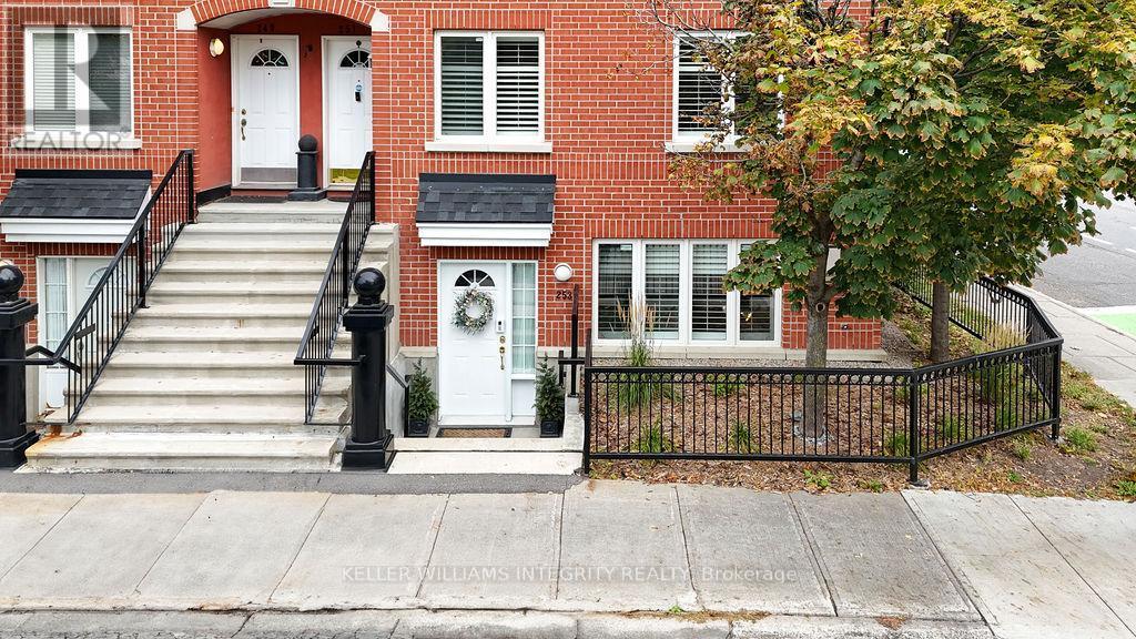 












253 CUMBERLAND STREET

,
Ottawa,




Ontario
K1N8W6

