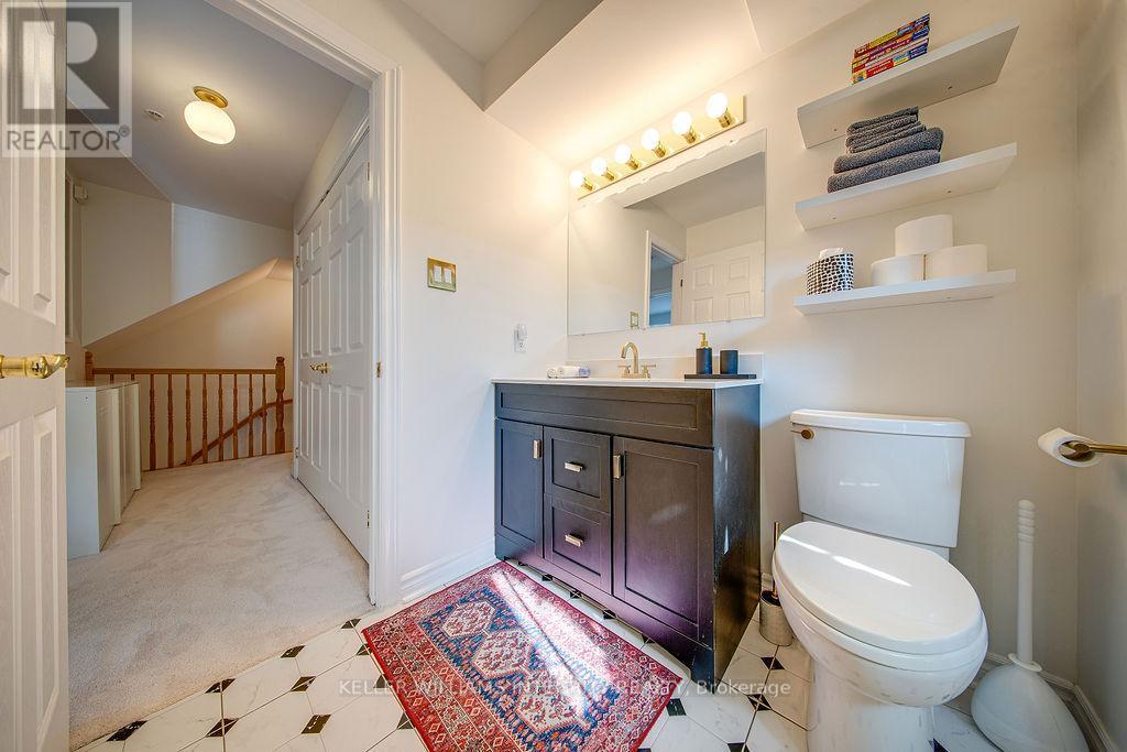 












253 CUMBERLAND STREET

,
Ottawa,




Ontario
K1N8W6

