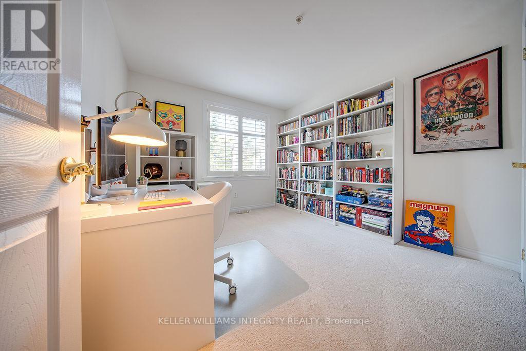 












253 CUMBERLAND STREET

,
Ottawa,




Ontario
K1N8W6

