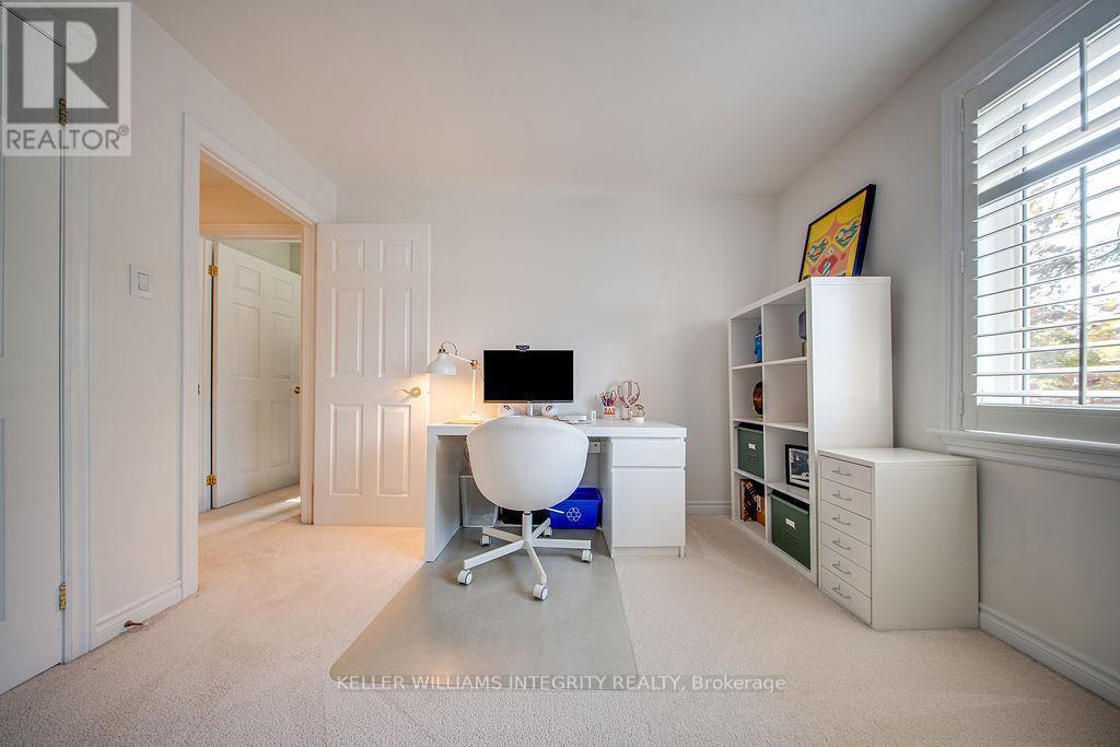












253 CUMBERLAND STREET

,
Ottawa,




Ontario
K1N8W6

