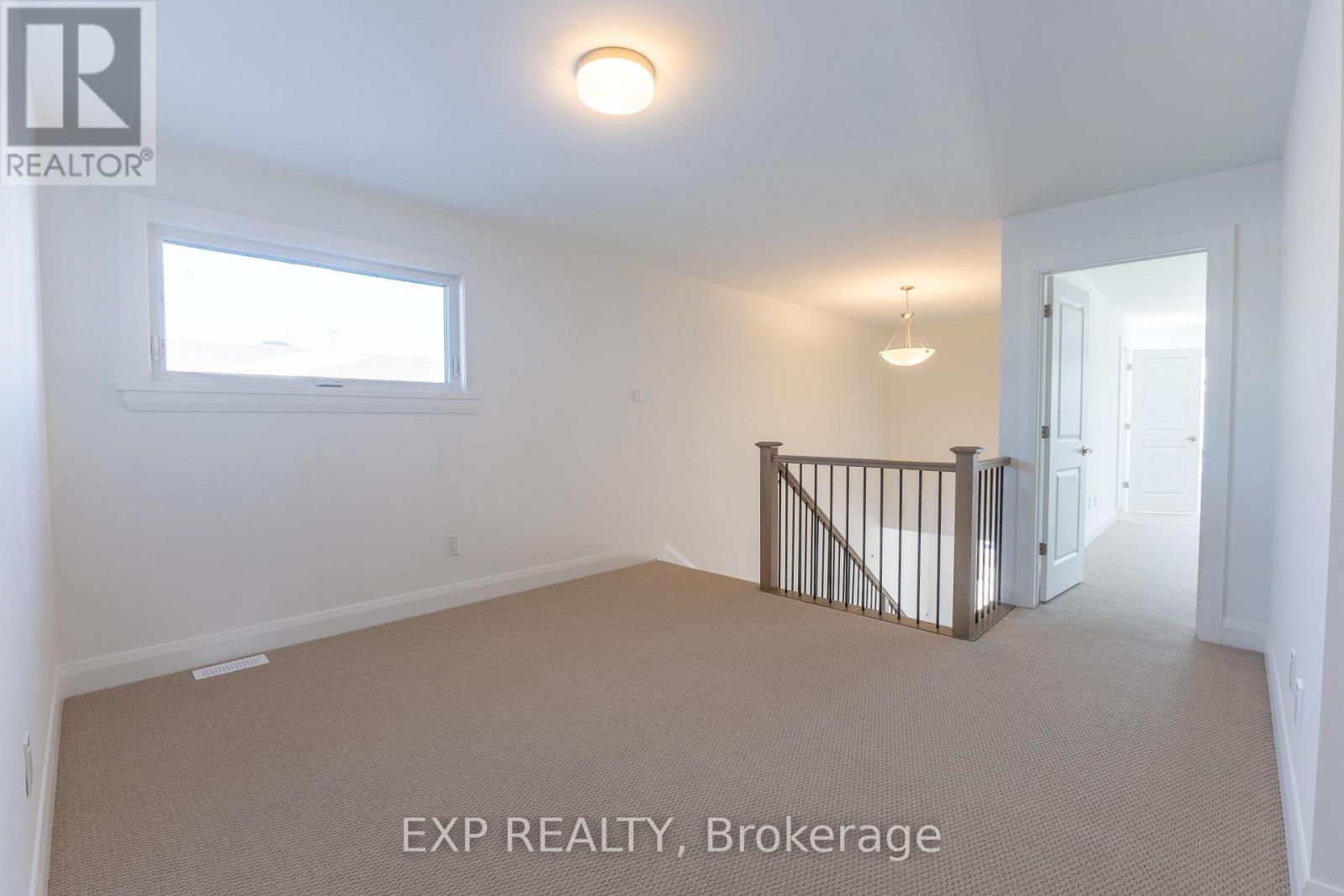 












153 CRAIG DUNCAN TERRACE

,
Ottawa,




Ontario
K2S3C4

