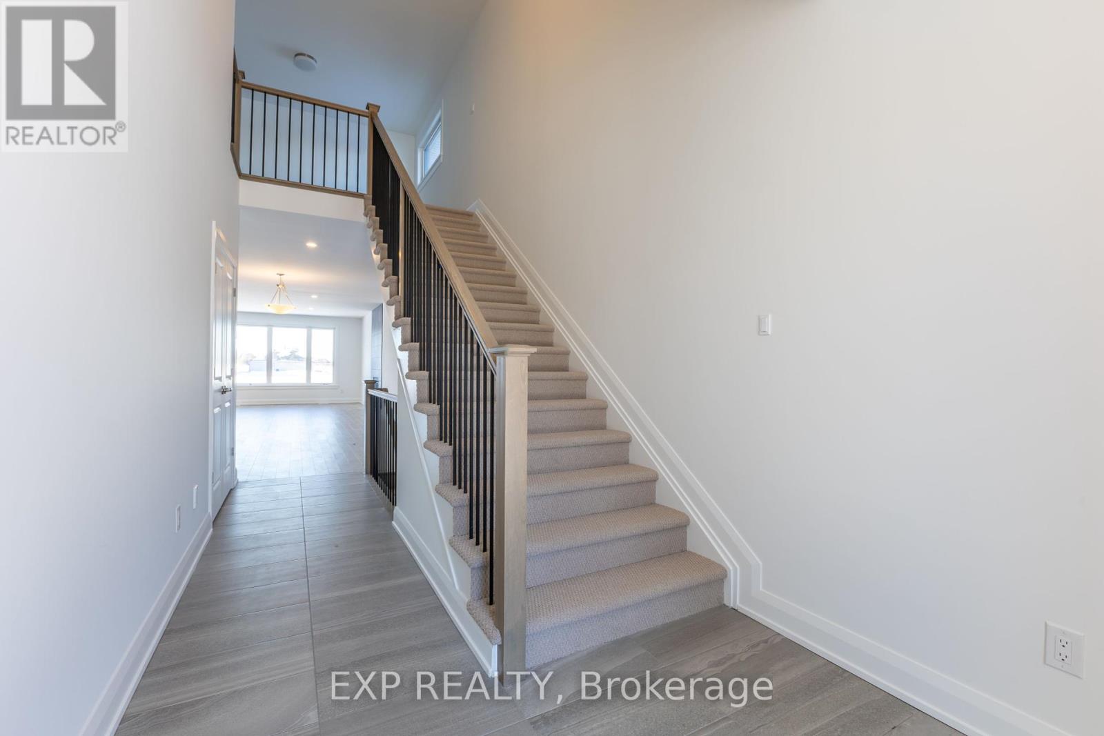 












153 CRAIG DUNCAN TERRACE

,
Ottawa,




Ontario
K2S3C4

