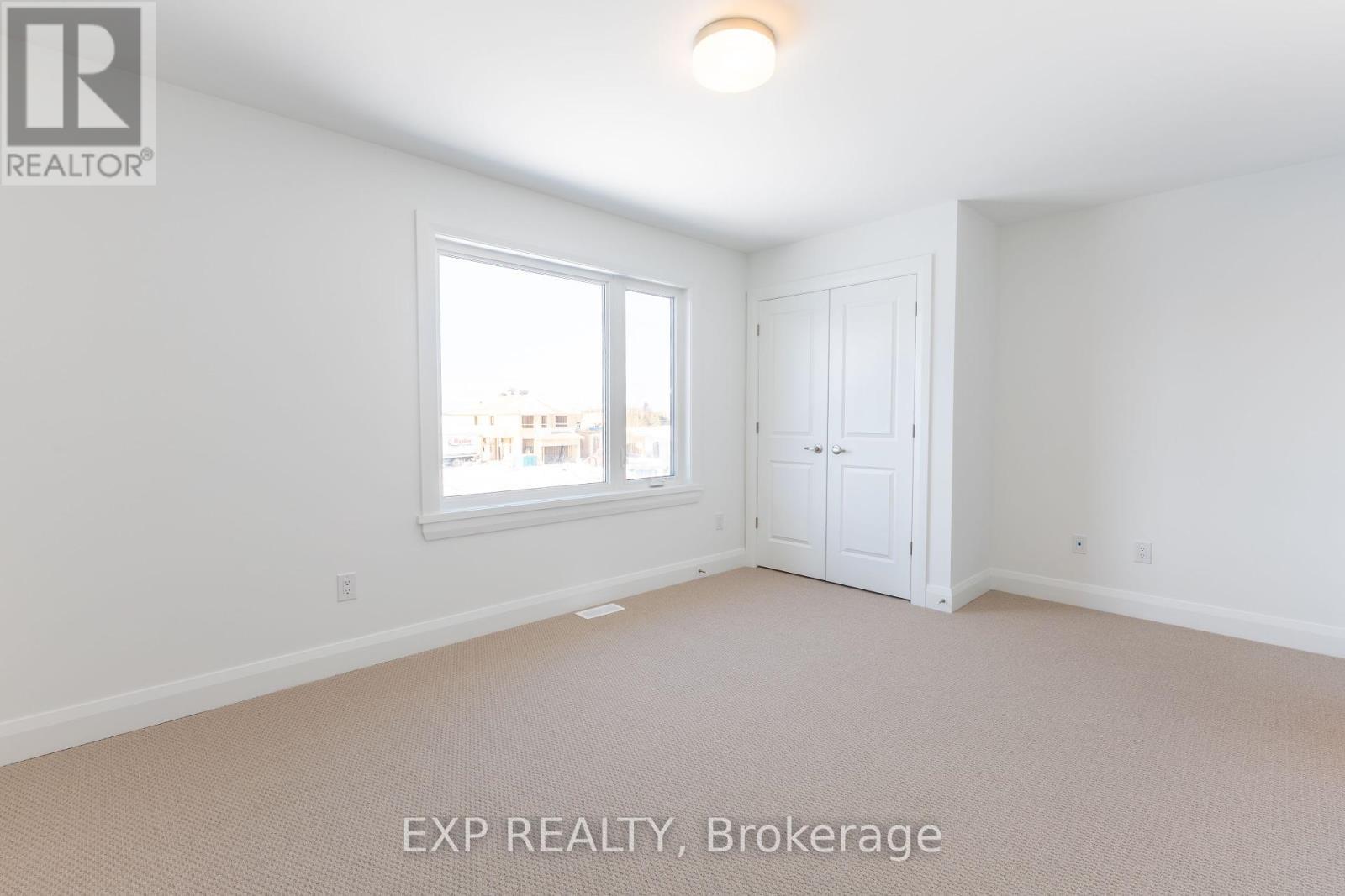 












153 CRAIG DUNCAN TERRACE

,
Ottawa,




Ontario
K2S3C4

