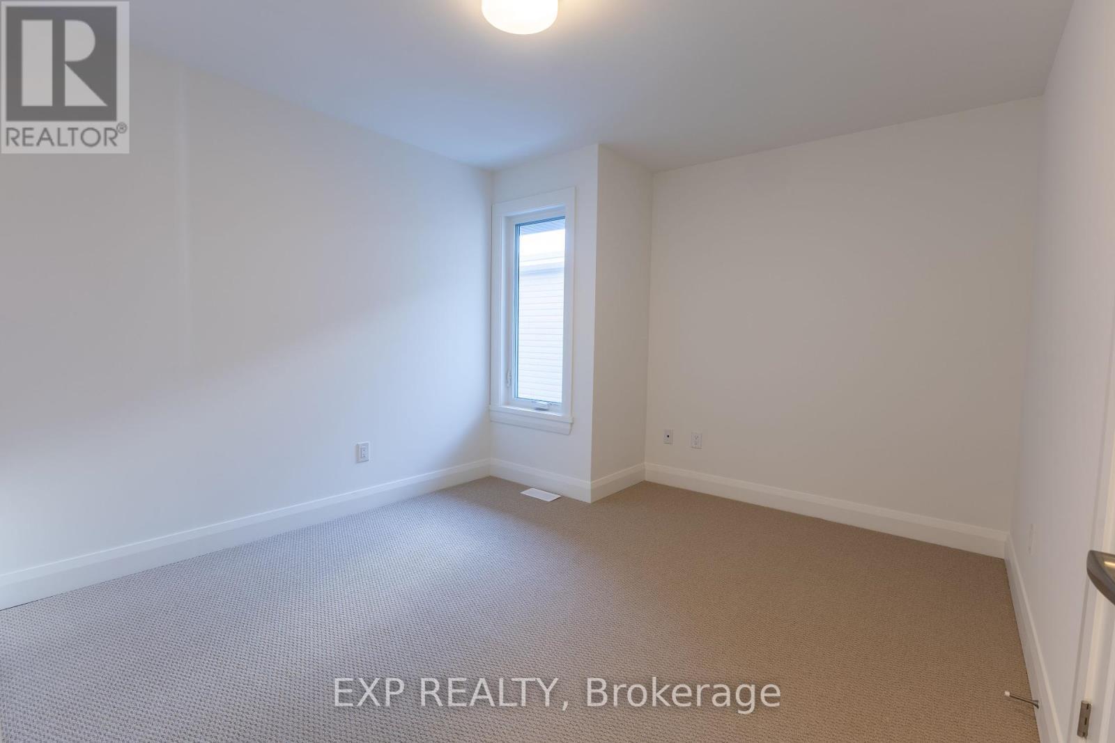 












153 CRAIG DUNCAN TERRACE

,
Ottawa,




Ontario
K2S3C4

