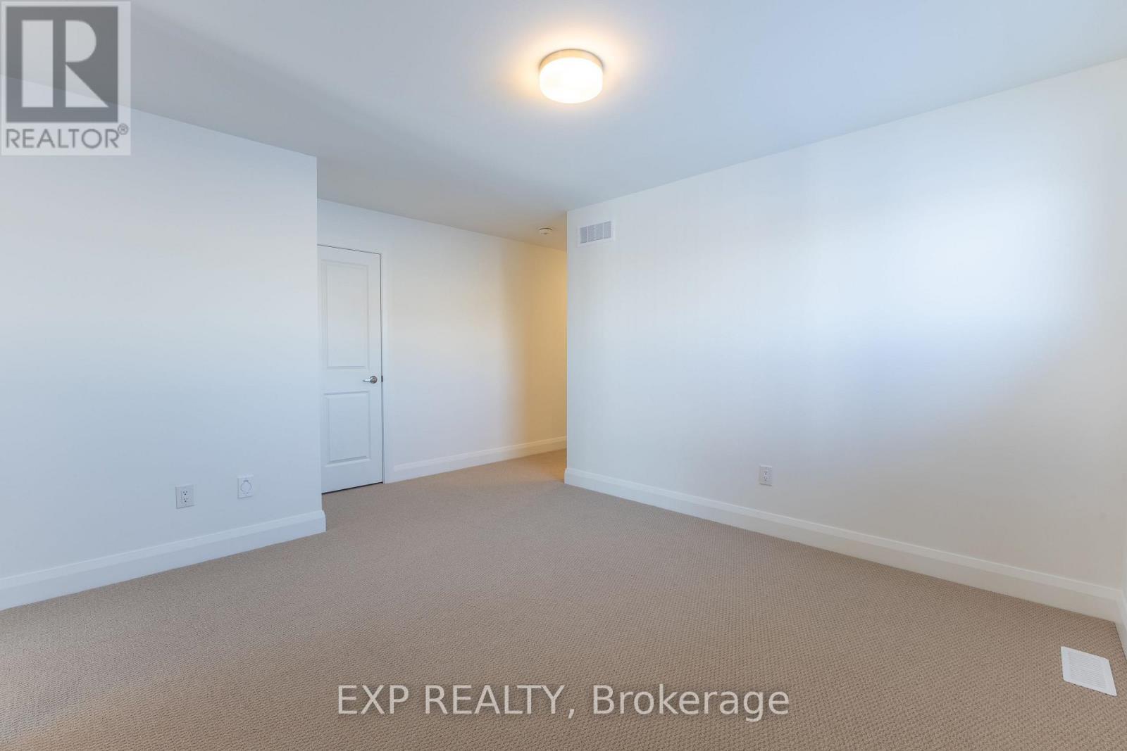 












153 CRAIG DUNCAN TERRACE

,
Ottawa,




Ontario
K2S3C4

