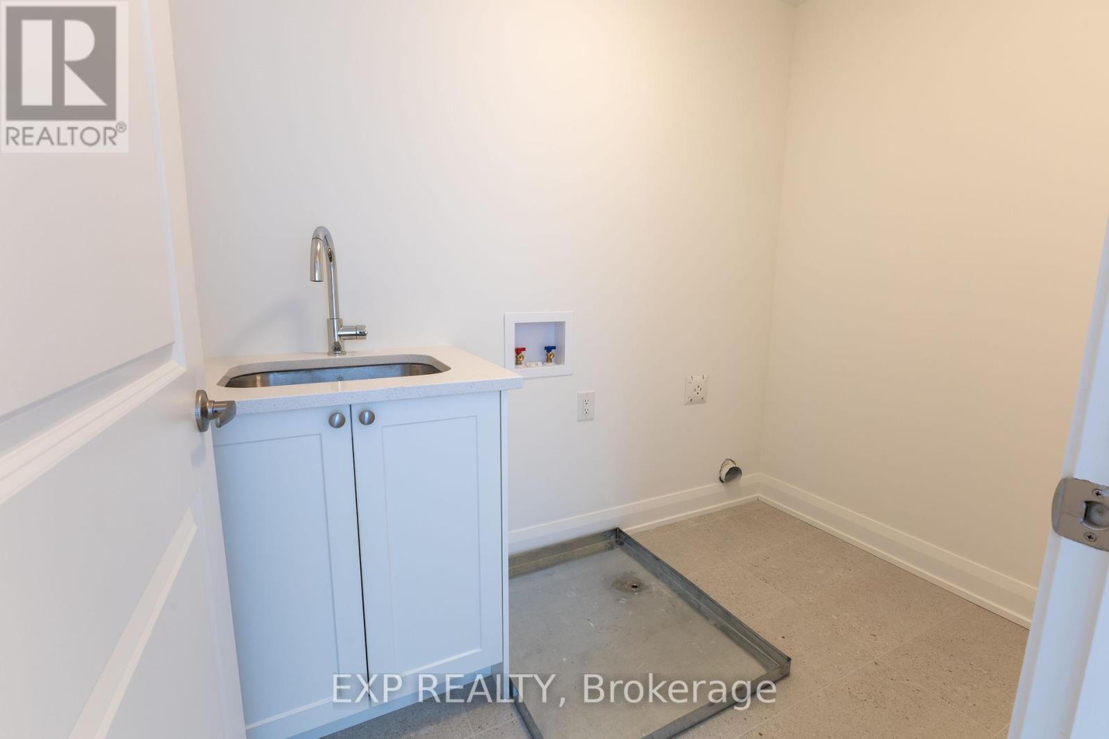 












153 CRAIG DUNCAN TERRACE

,
Ottawa,




Ontario
K2S3C4

