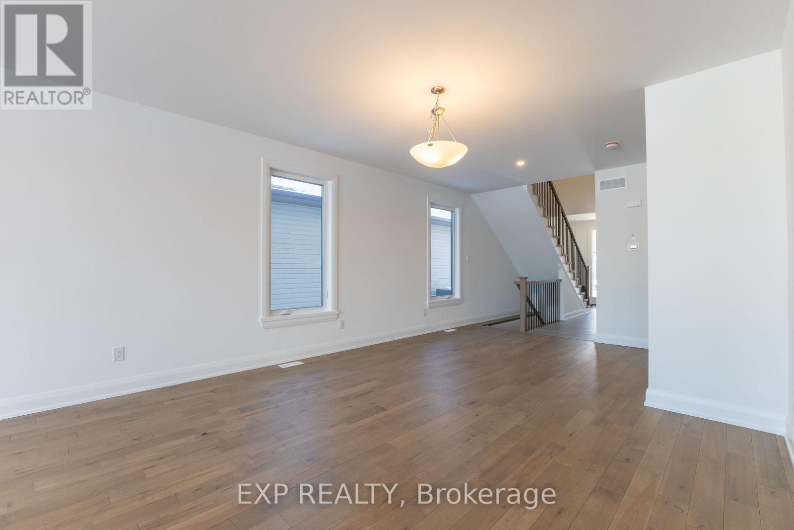 












153 CRAIG DUNCAN TERRACE

,
Ottawa,




Ontario
K2S3C4

