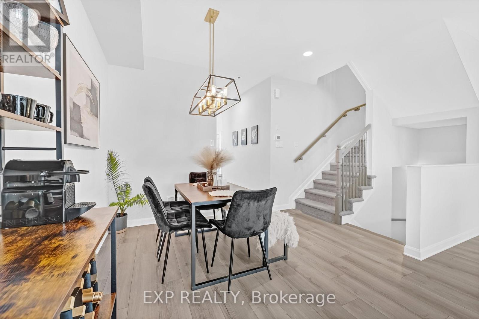 












740 SEBASTIAN STREET

,
Ottawa,




Ontario
K4A5L1

