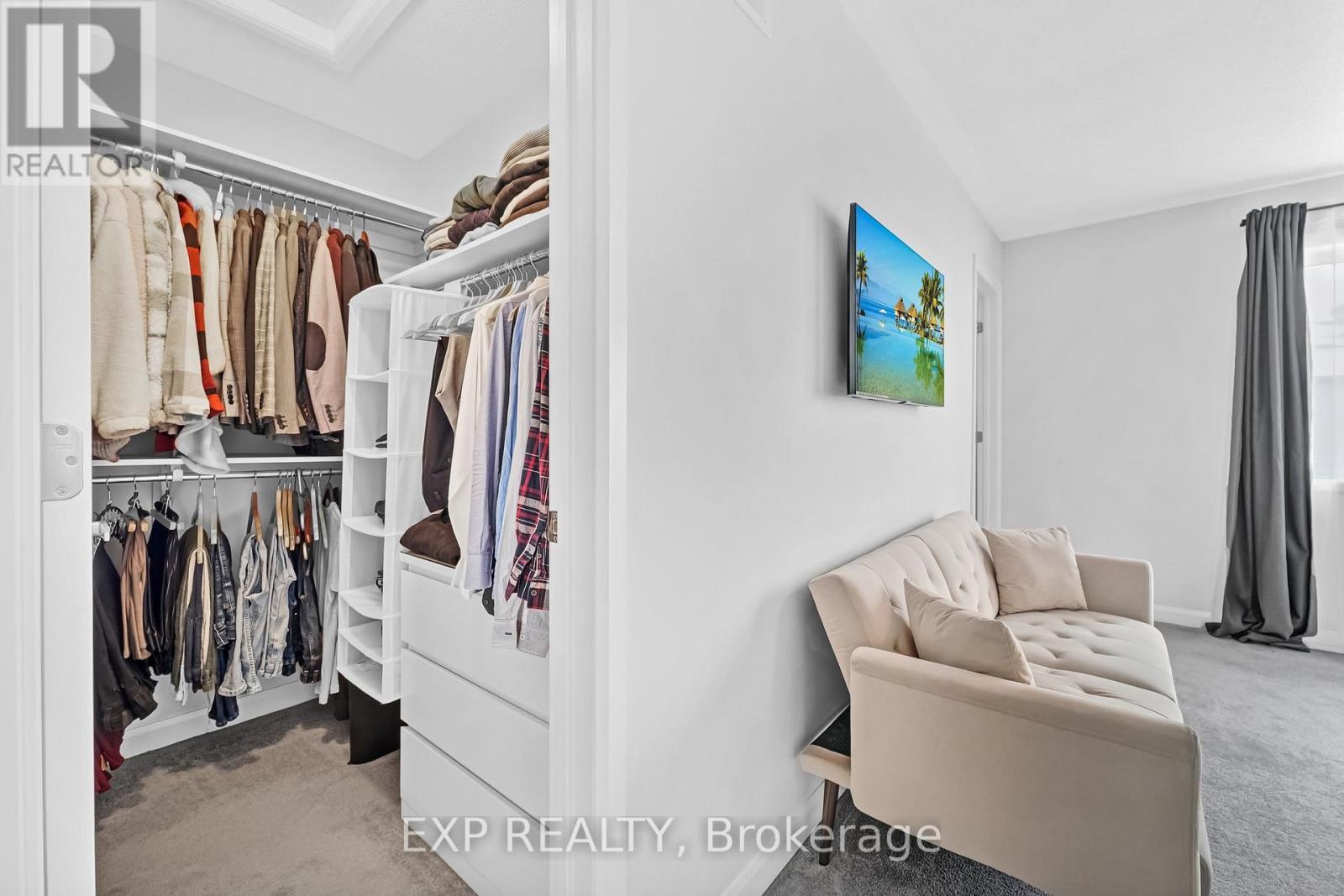 












740 SEBASTIAN STREET

,
Ottawa,




Ontario
K4A5L1

