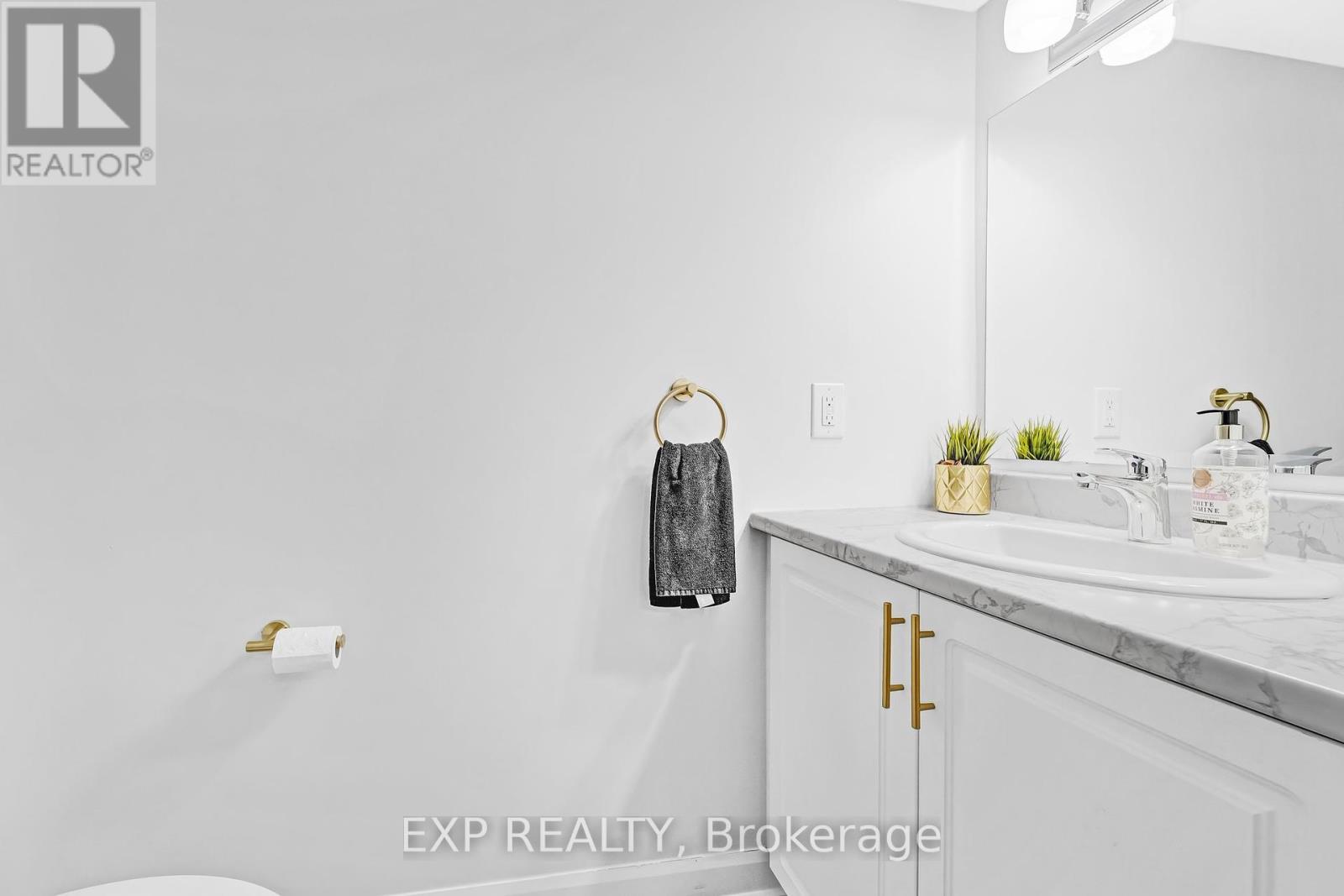 












740 SEBASTIAN STREET

,
Ottawa,




Ontario
K4A5L1


