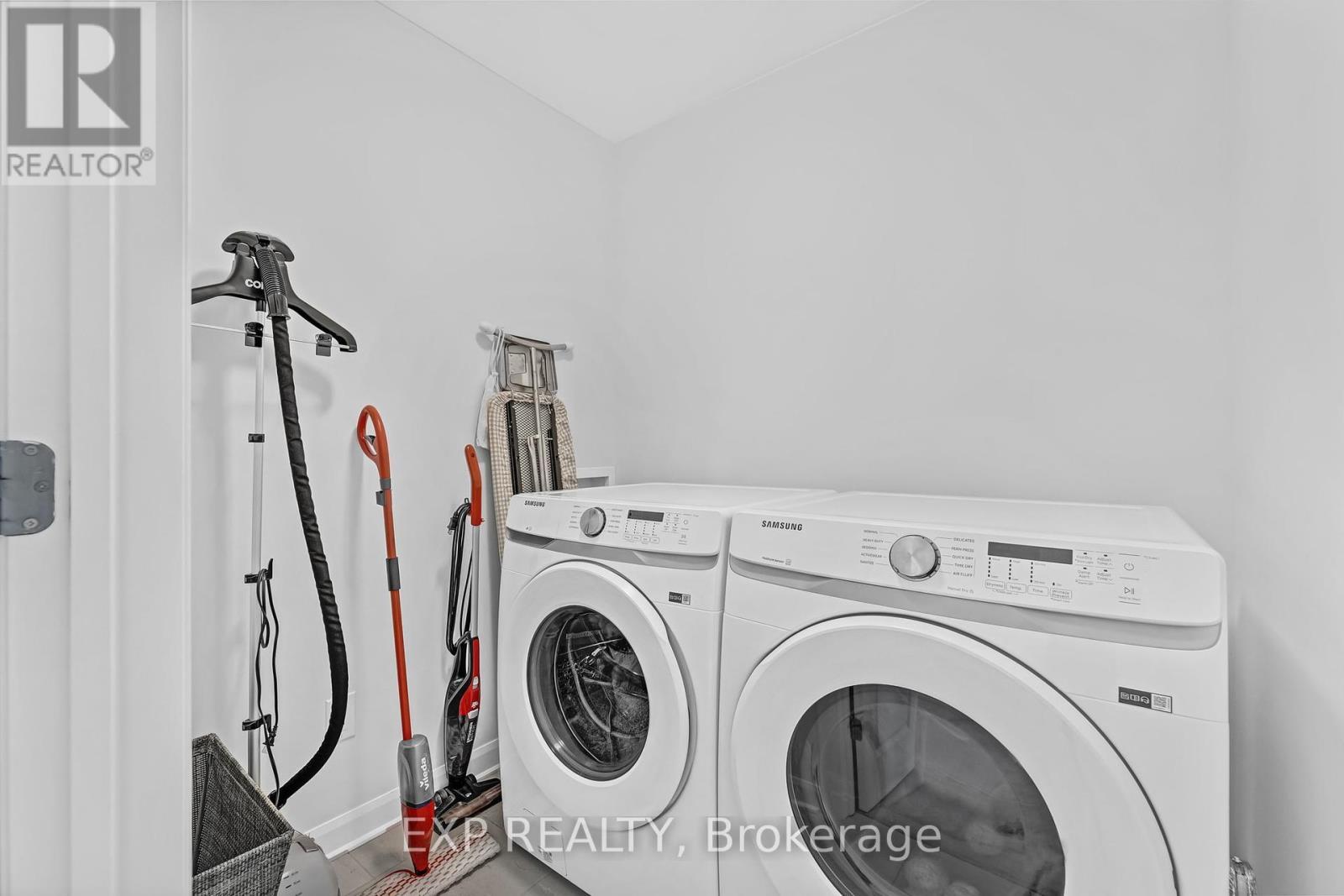 












740 SEBASTIAN STREET

,
Ottawa,




Ontario
K4A5L1

