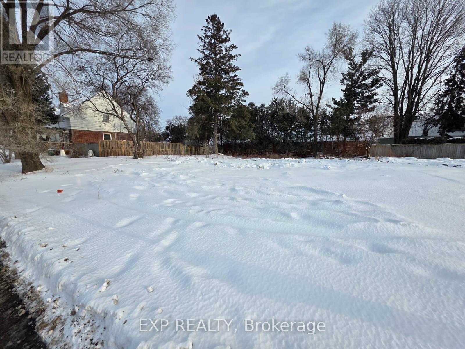 












216 BASELINE ROAD

,
Ottawa,







Ontario
K2C0A2

