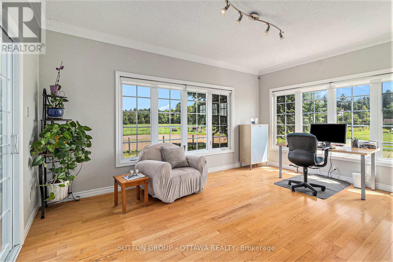 












4031 BOILEAU ROAD

,
Clarence-Rockland,




Ontario
K0A1E0

