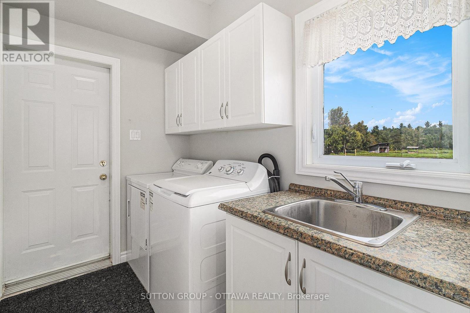 












4031 BOILEAU ROAD

,
Clarence-Rockland,




Ontario
K0A1E0

