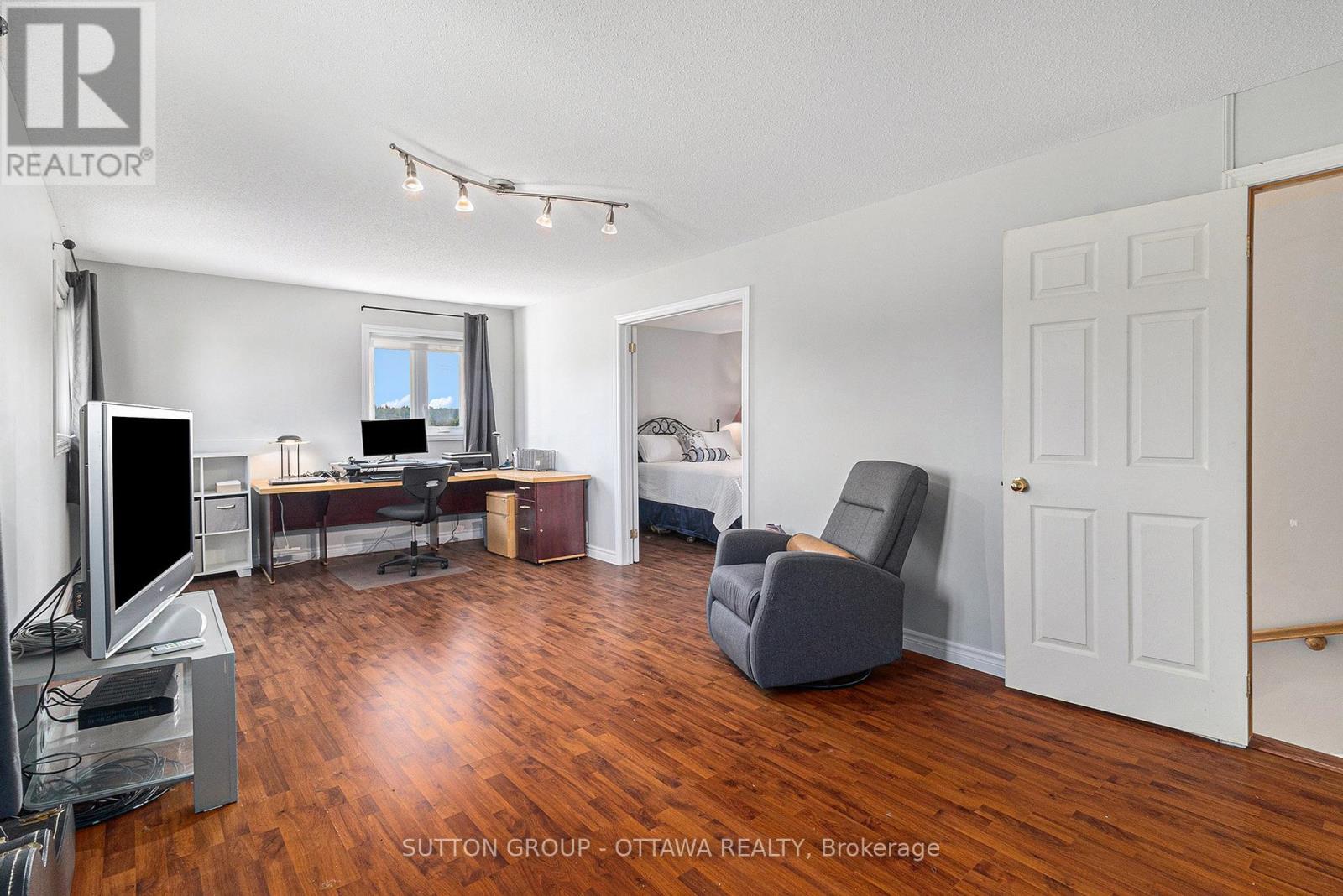 












4031 BOILEAU ROAD

,
Clarence-Rockland,




Ontario
K0A1E0

