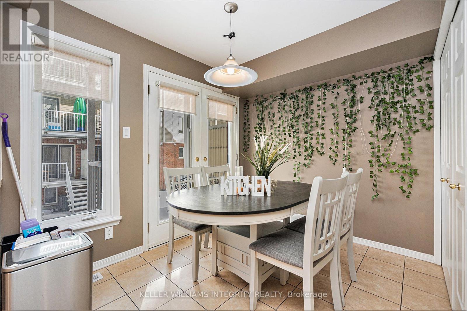 












42 - 1512 WALKLEY ROAD

,
Ottawa,




Ontario
K1V2G7

