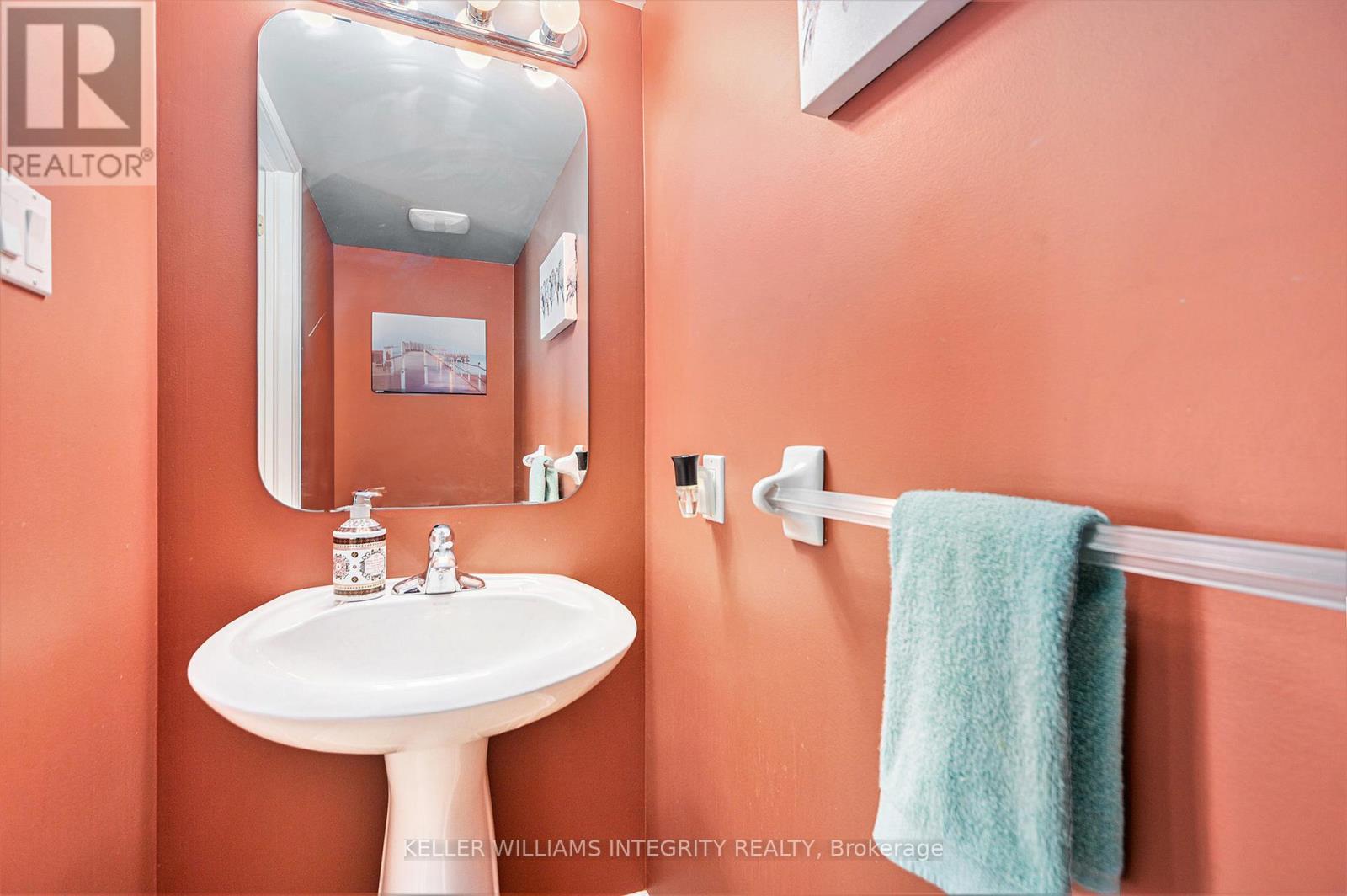 












42 - 1512 WALKLEY ROAD

,
Ottawa,




Ontario
K1V2G7

