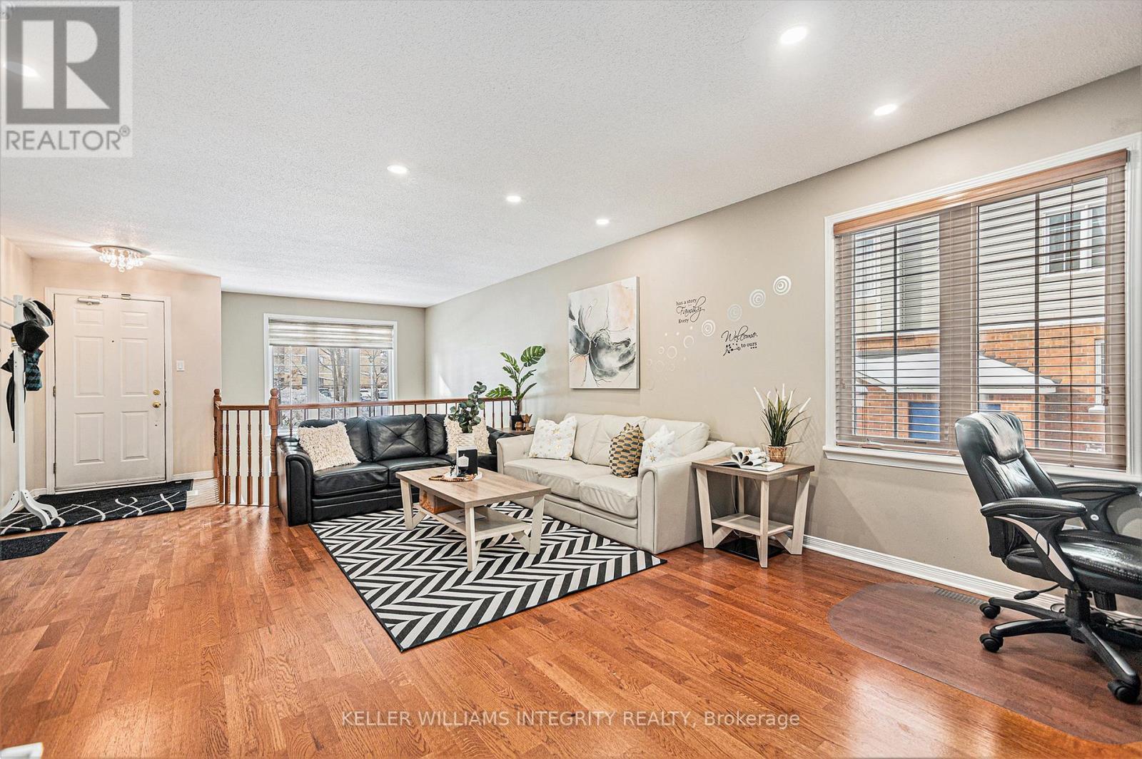 












42 - 1512 WALKLEY ROAD

,
Ottawa,




Ontario
K1V2G7

