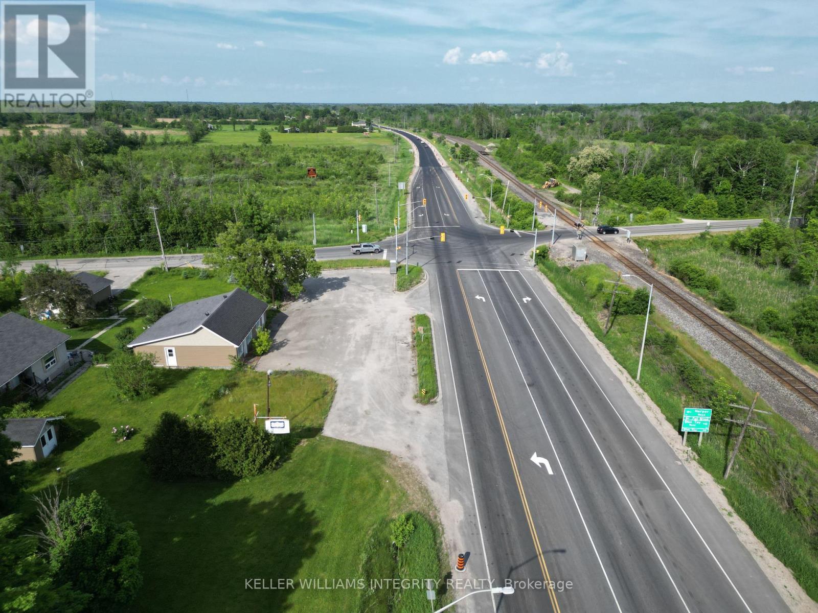 












18318 HIGHWAY 7 HIGHWAY

,
Tay Valley,







Ontario
K7H3C6

