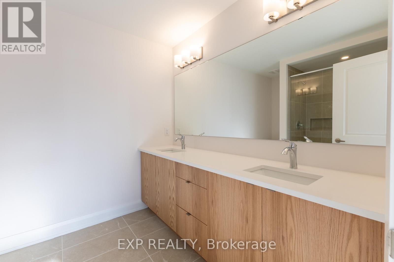 












179 CRAIG DUNCAN TERRACE

,
Ottawa,




Ontario
K2S3C6

