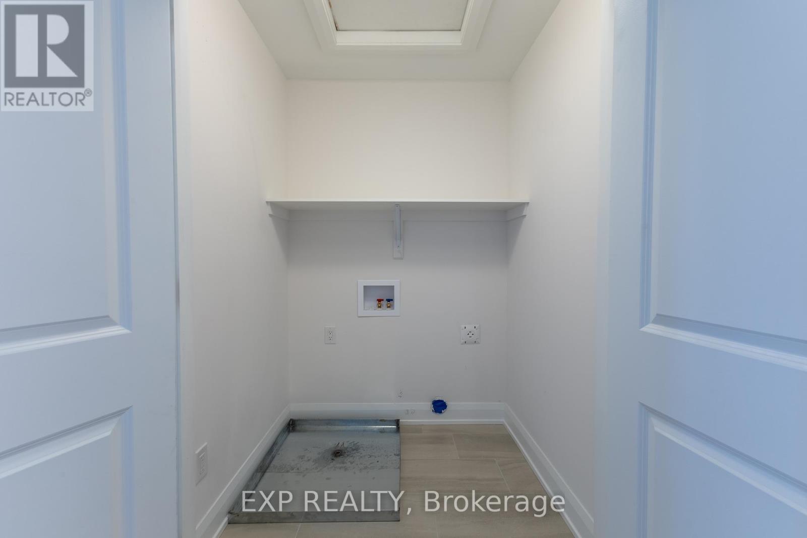












179 CRAIG DUNCAN TERRACE

,
Ottawa,




Ontario
K2S3C6

