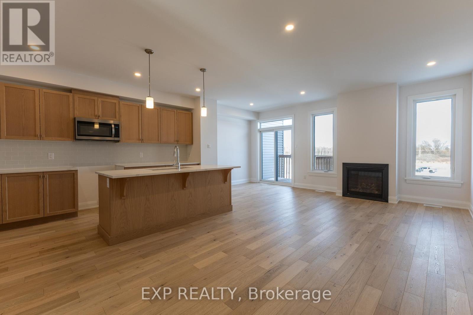 












179 CRAIG DUNCAN TERRACE

,
Ottawa,




Ontario
K2S3C6


