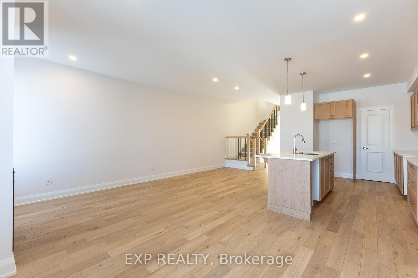 












179 CRAIG DUNCAN TERRACE

,
Ottawa,




Ontario
K2S3C6

