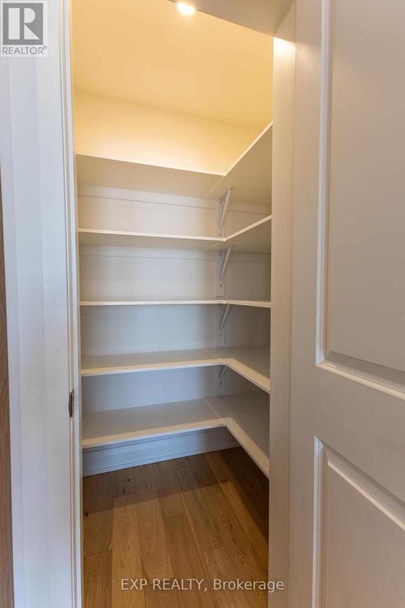 












173 CRAIG DUNCAN TERRACE

,
Ottawa,




Ontario
K2S3C6

