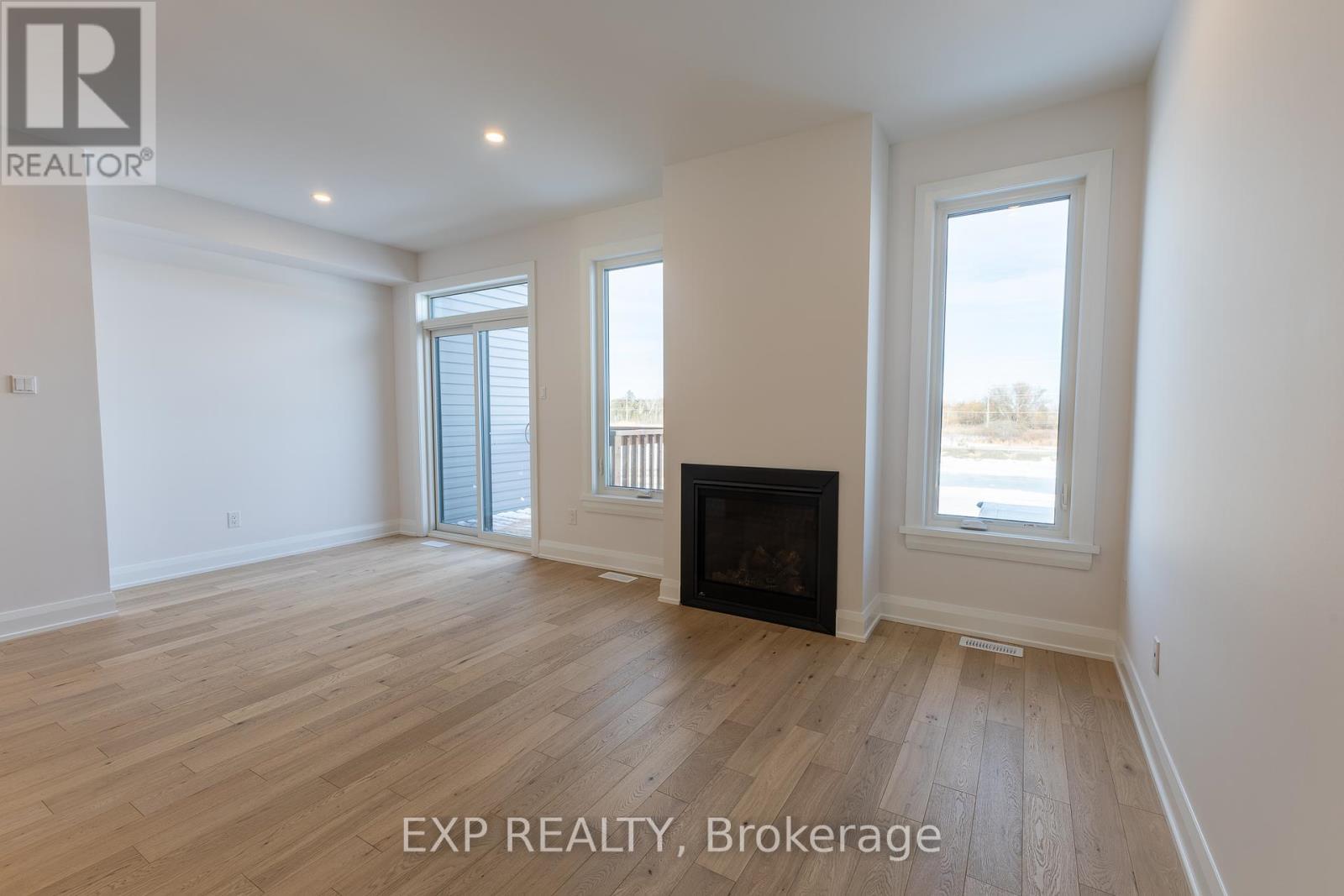 












173 CRAIG DUNCAN TERRACE

,
Ottawa,




Ontario
K2S3C6

