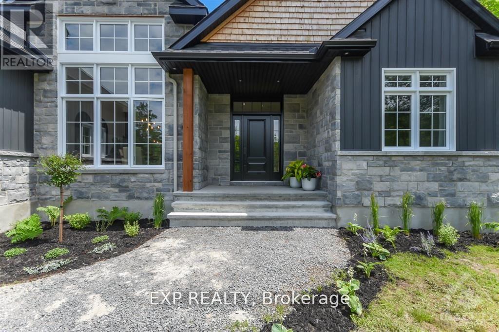 












1579 ROLLIN ROAD

,
Clarence-Rockland,




Ontario
K0A3N0

